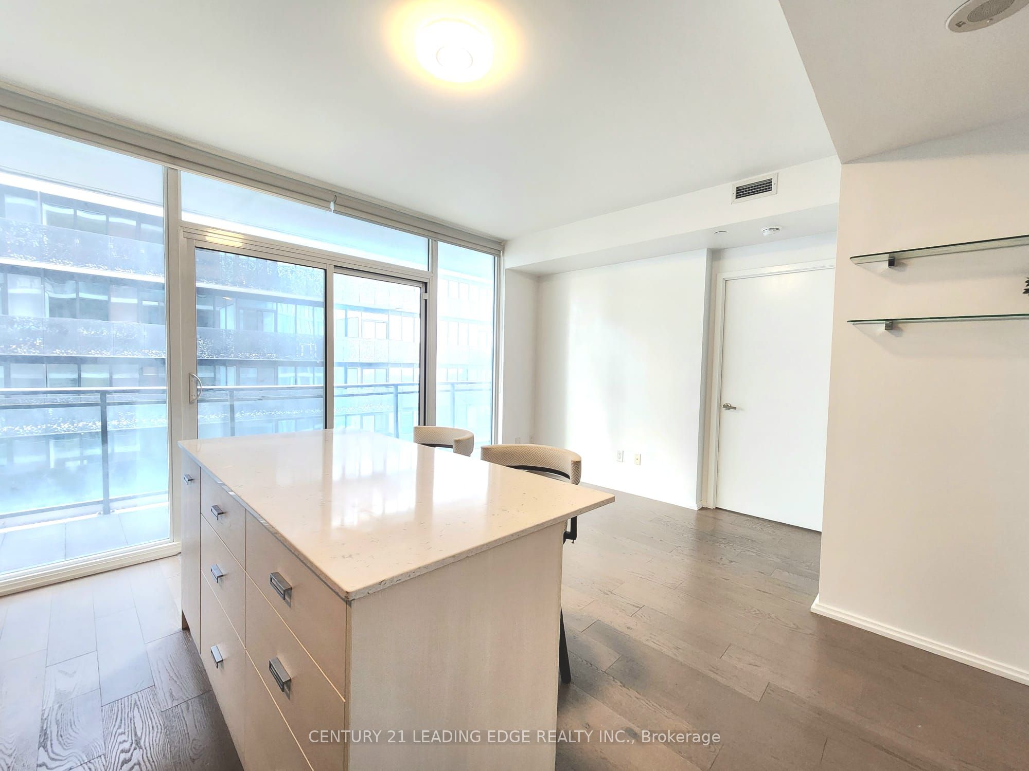 45 Charles Street E 4511, Toronto, ON M4Y 0B8 photo 2