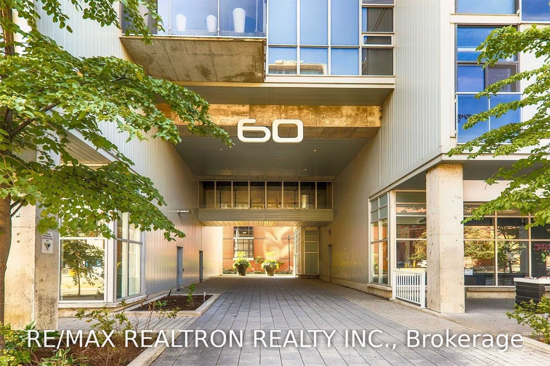 60 Bathurst Street 205, Toronto, ON M5V 2P4 photo 2