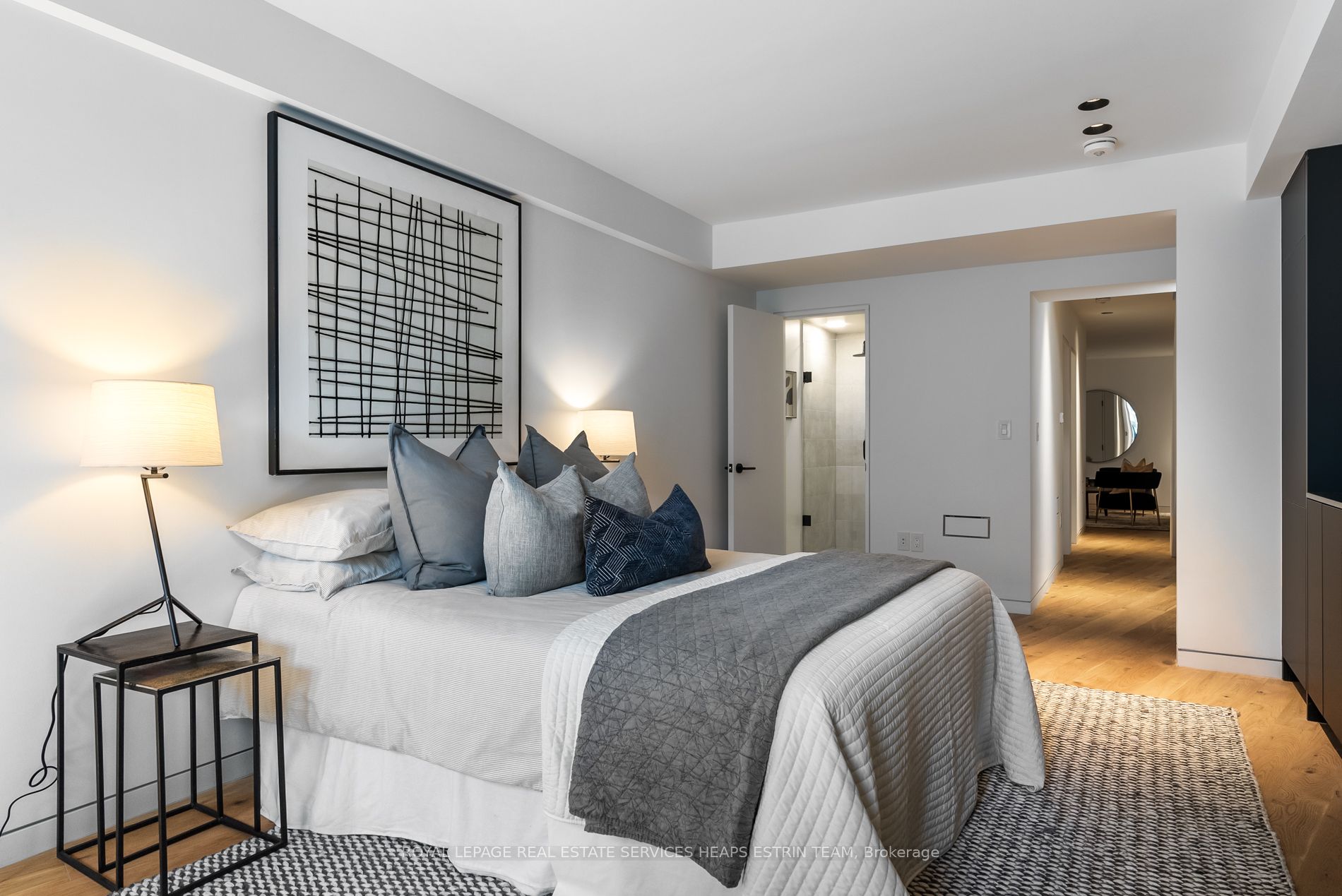 44 Foxley Street Basement, Toronto, ON M6J 1R1 photo 2