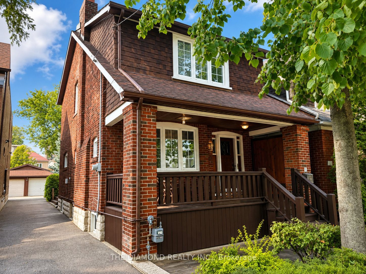 334 Hillsdale Avenue E BSMT, Toronto, ON M4S 1T8