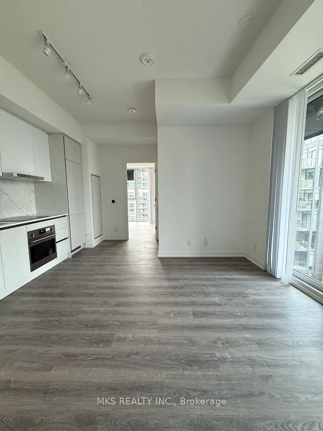 180 Front Street E 1203, Toronto, ON M5A 0A9 photo 2
