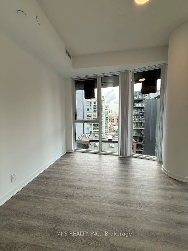 180 Front Street E 1203, Toronto, ON M5A 0A9 photo 5