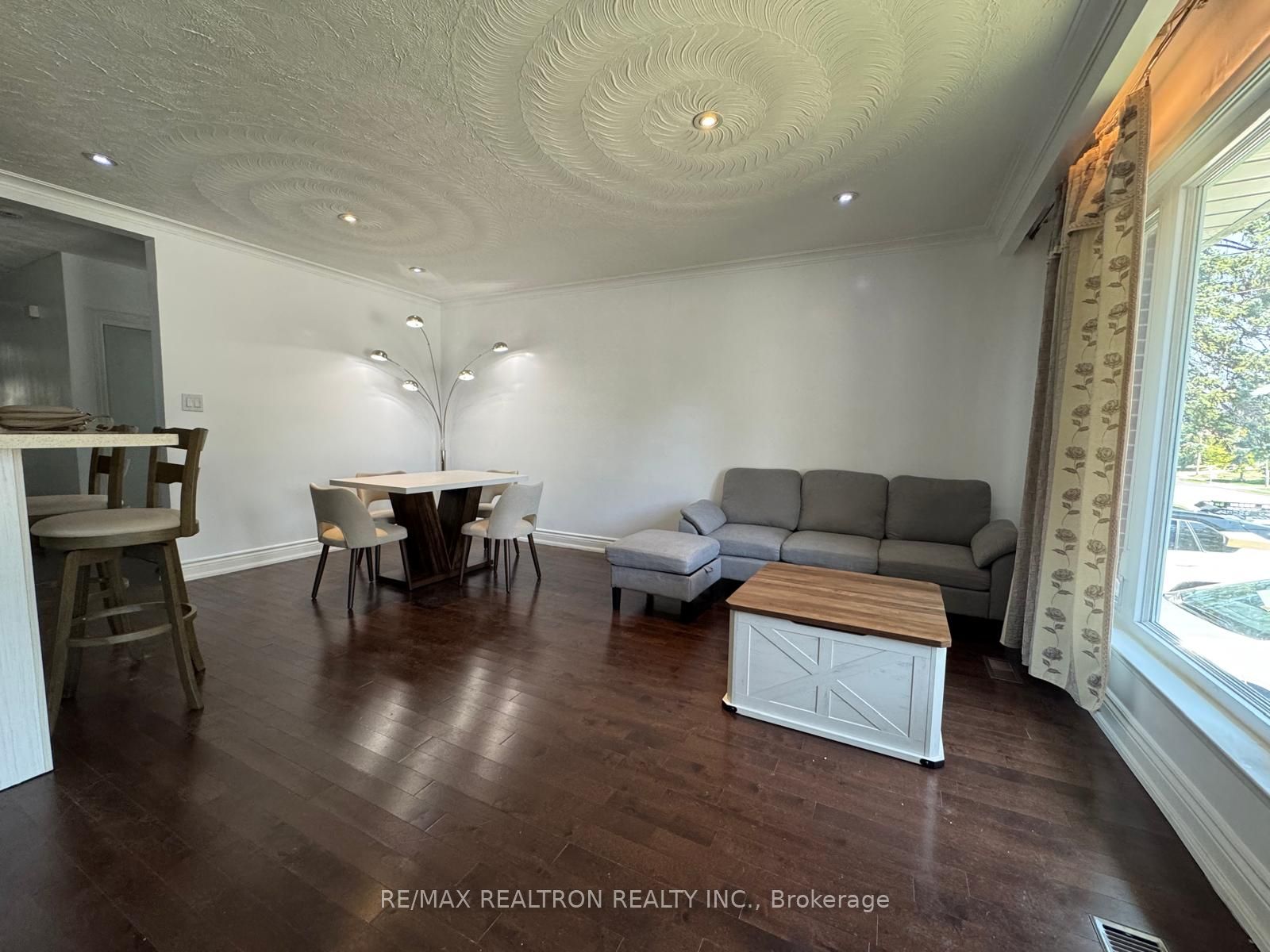 926 Willowdale Avenue Main, Toronto, ON M2M 3C1 photo 5