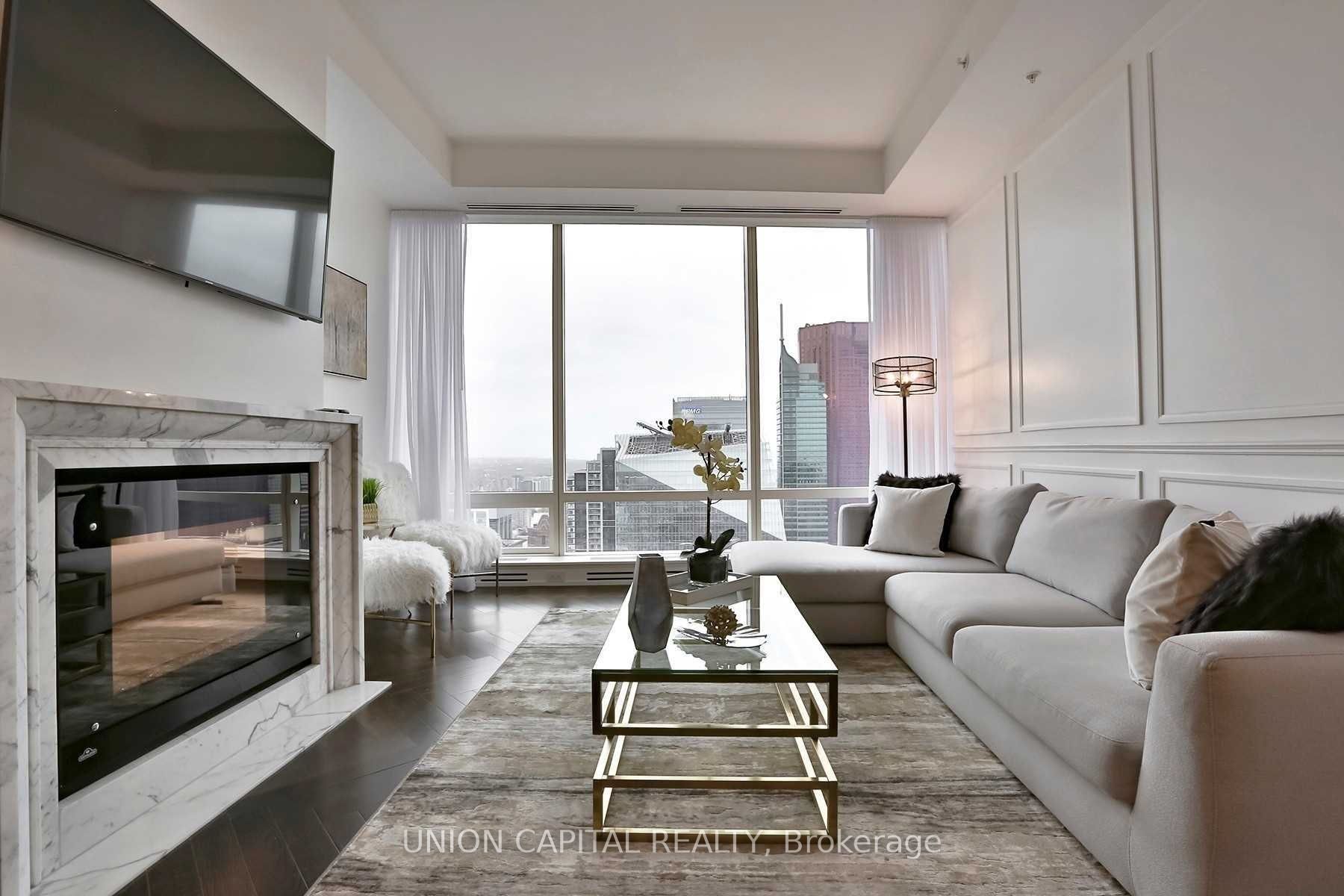 180 University Avenue 5805, Toronto, ON M5H 0A2 photo 5
