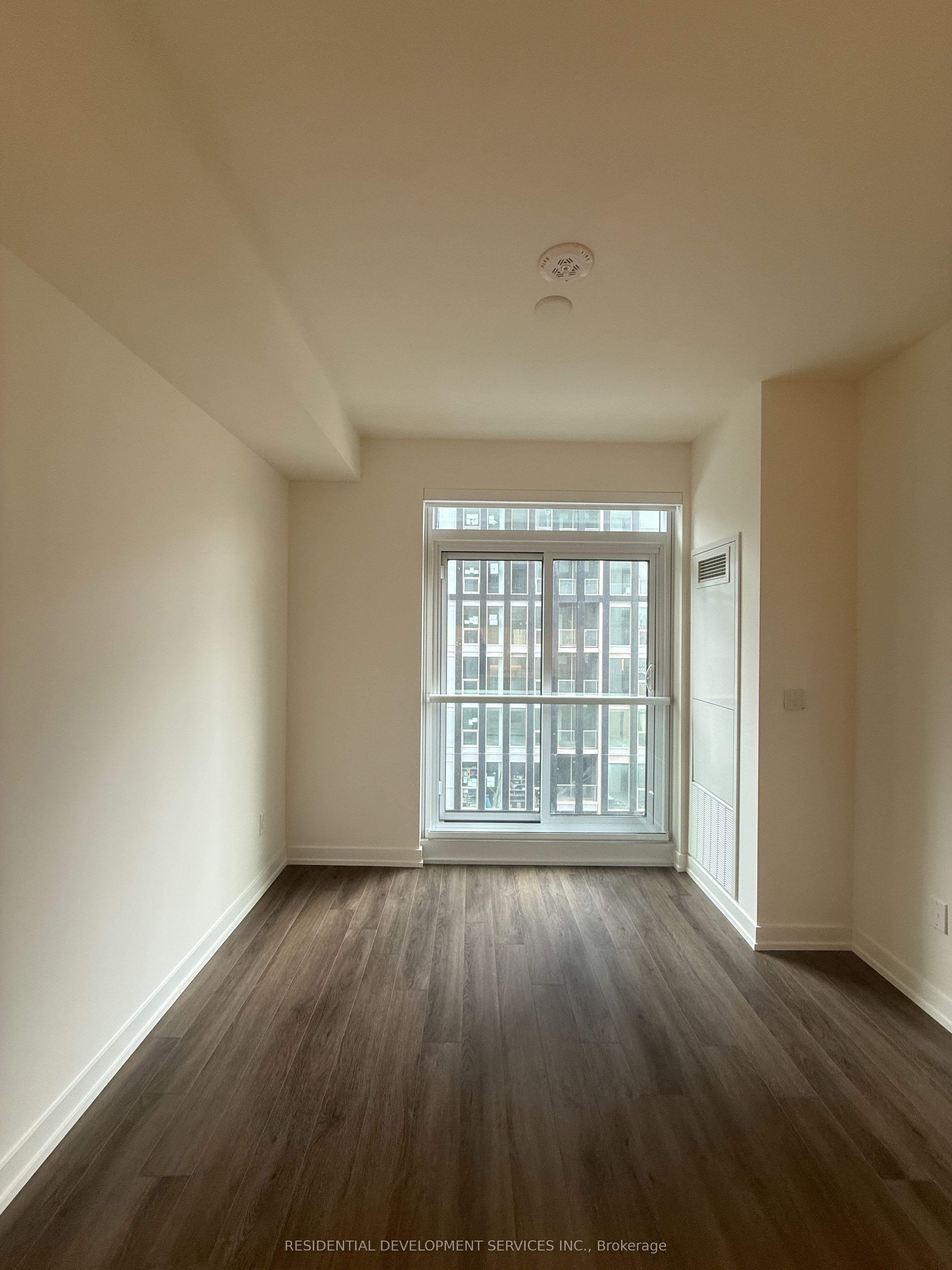 89 Church Street 1101, Toronto, ON M5C 0B7 photo 3