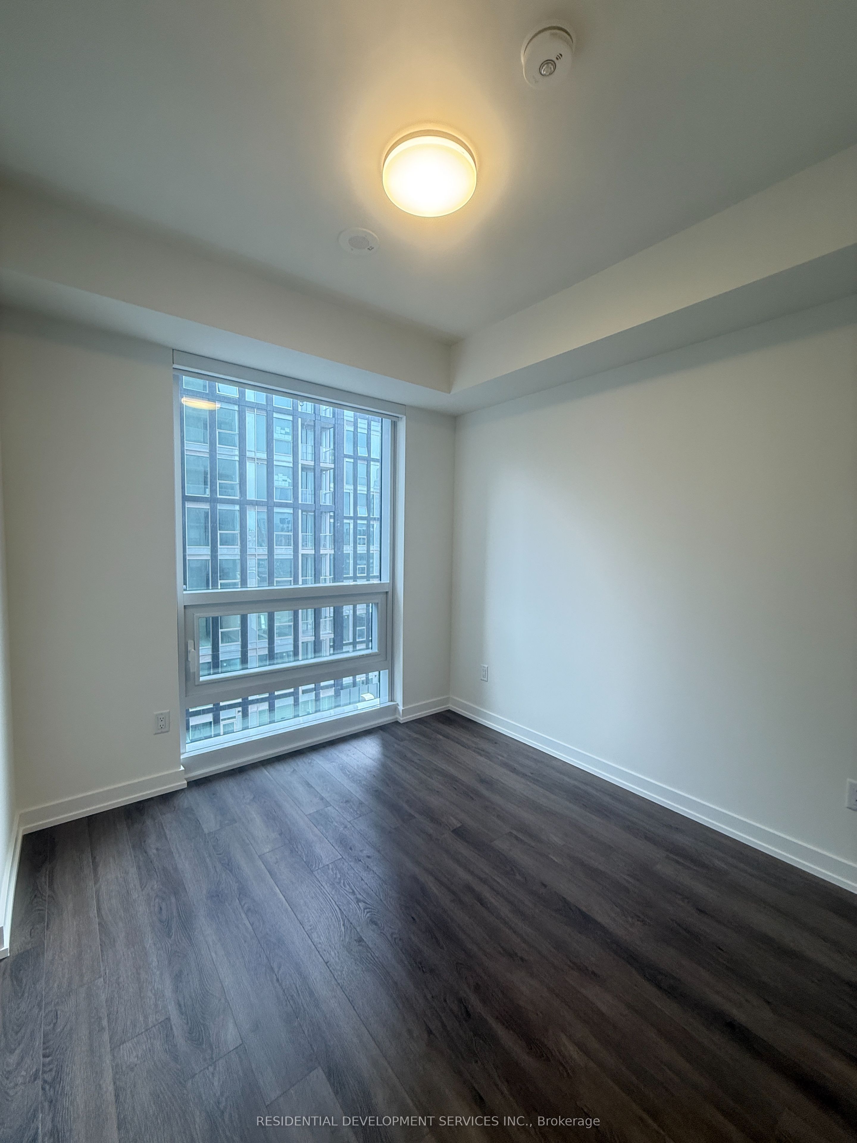 89 Church Street 1101, Toronto, ON M5C 0B7 photo 5