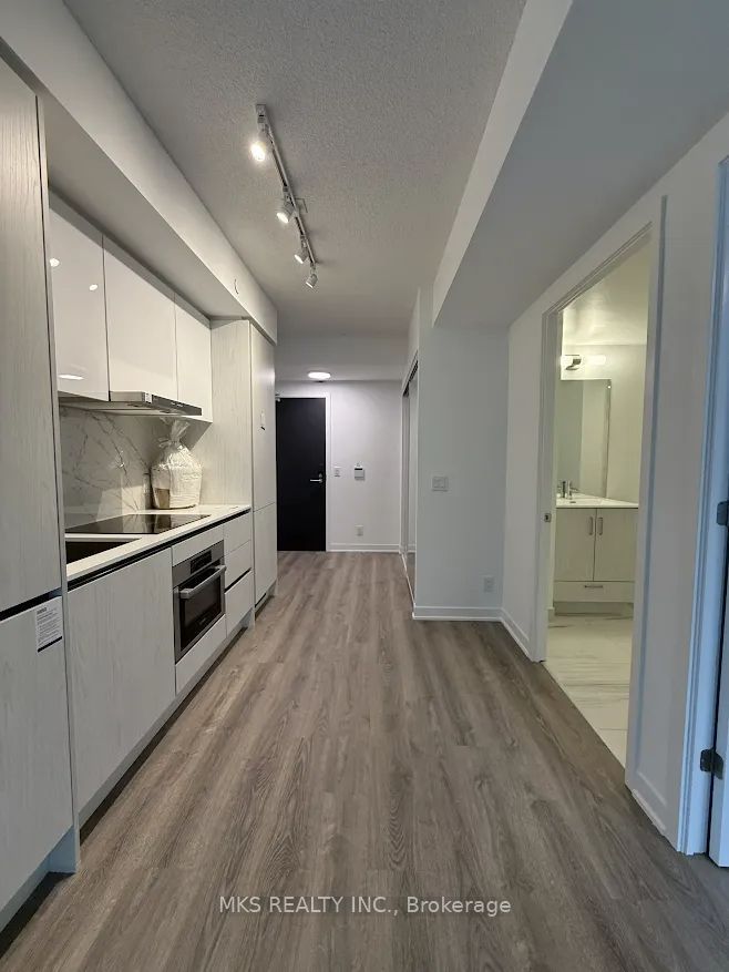 180 Front Street E 818, Toronto, ON M5A 0A9 photo 5