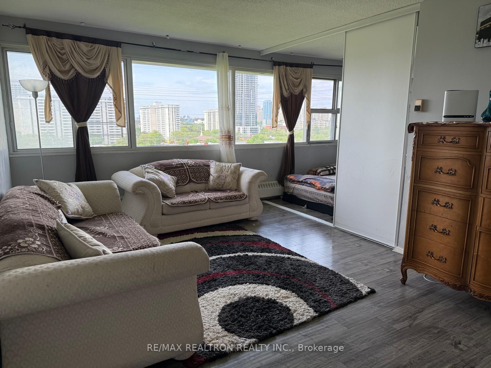 735 Don Mills Road 1001, Toronto, ON M3C 1S9 photo 5