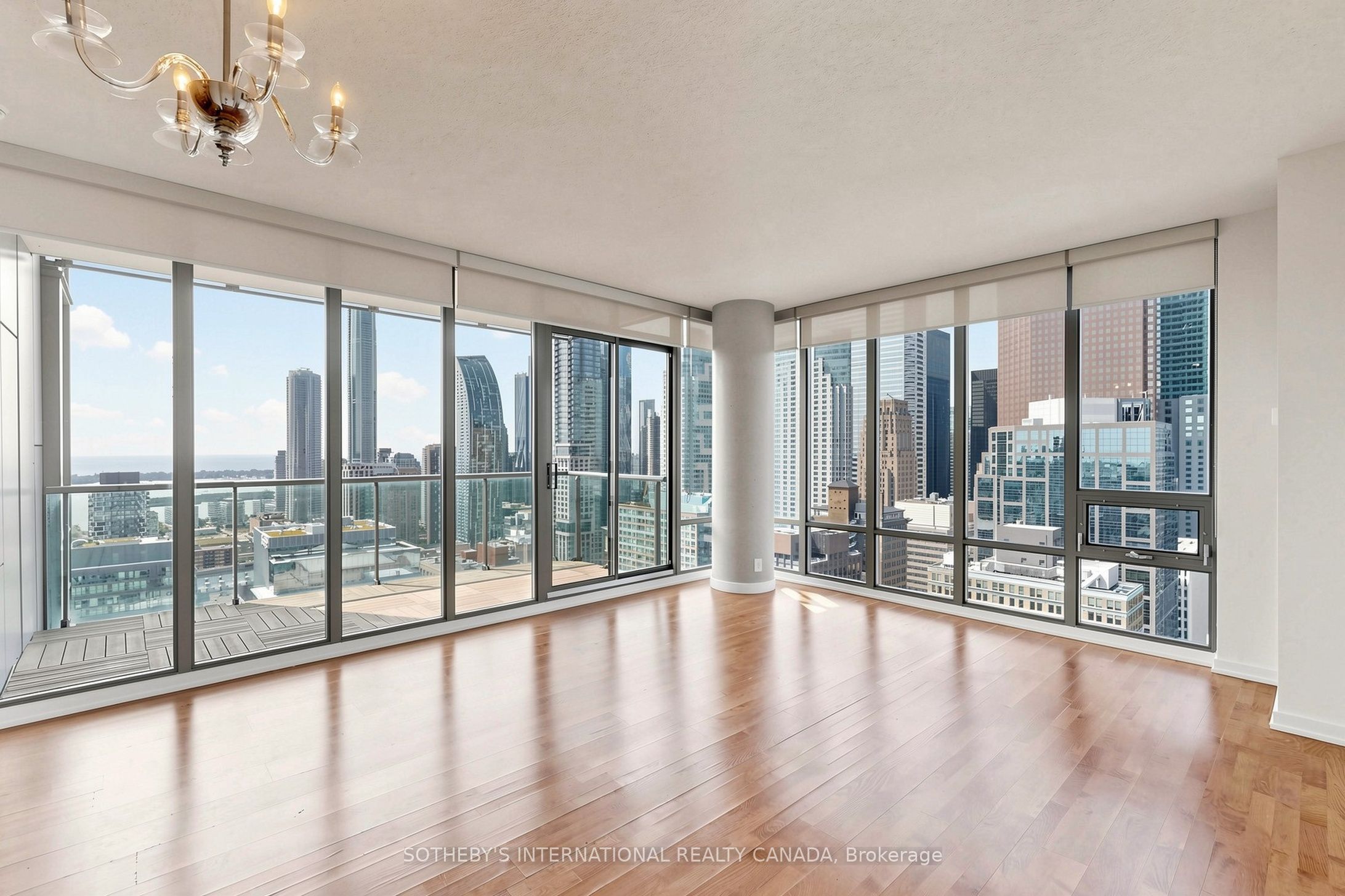 33 Lombard Street 3601, Toronto, ON M5C 3H8 photo 3