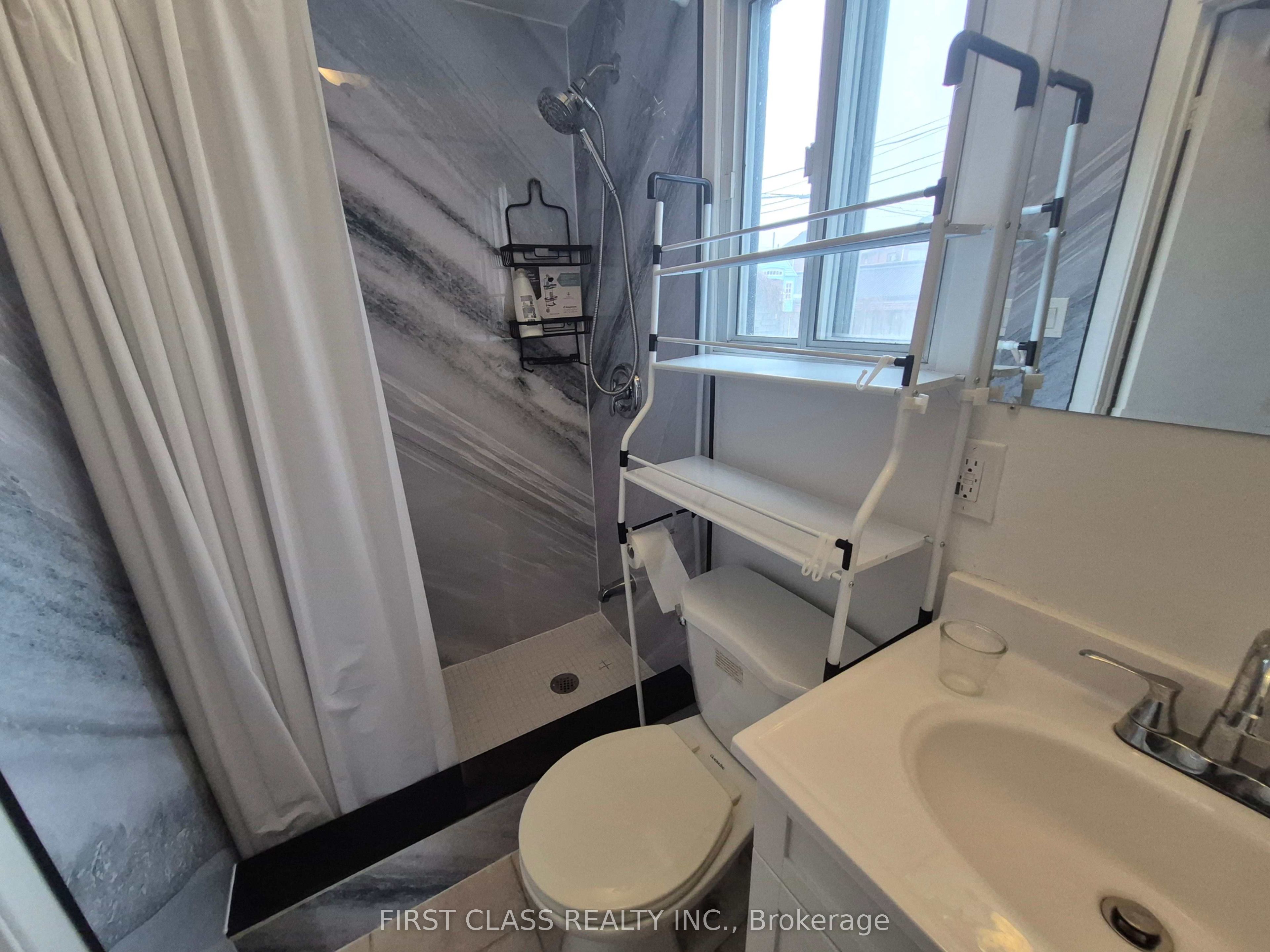 97 Bude Street 1st Floor, Toronto, ON M6E 2E4 photo 3