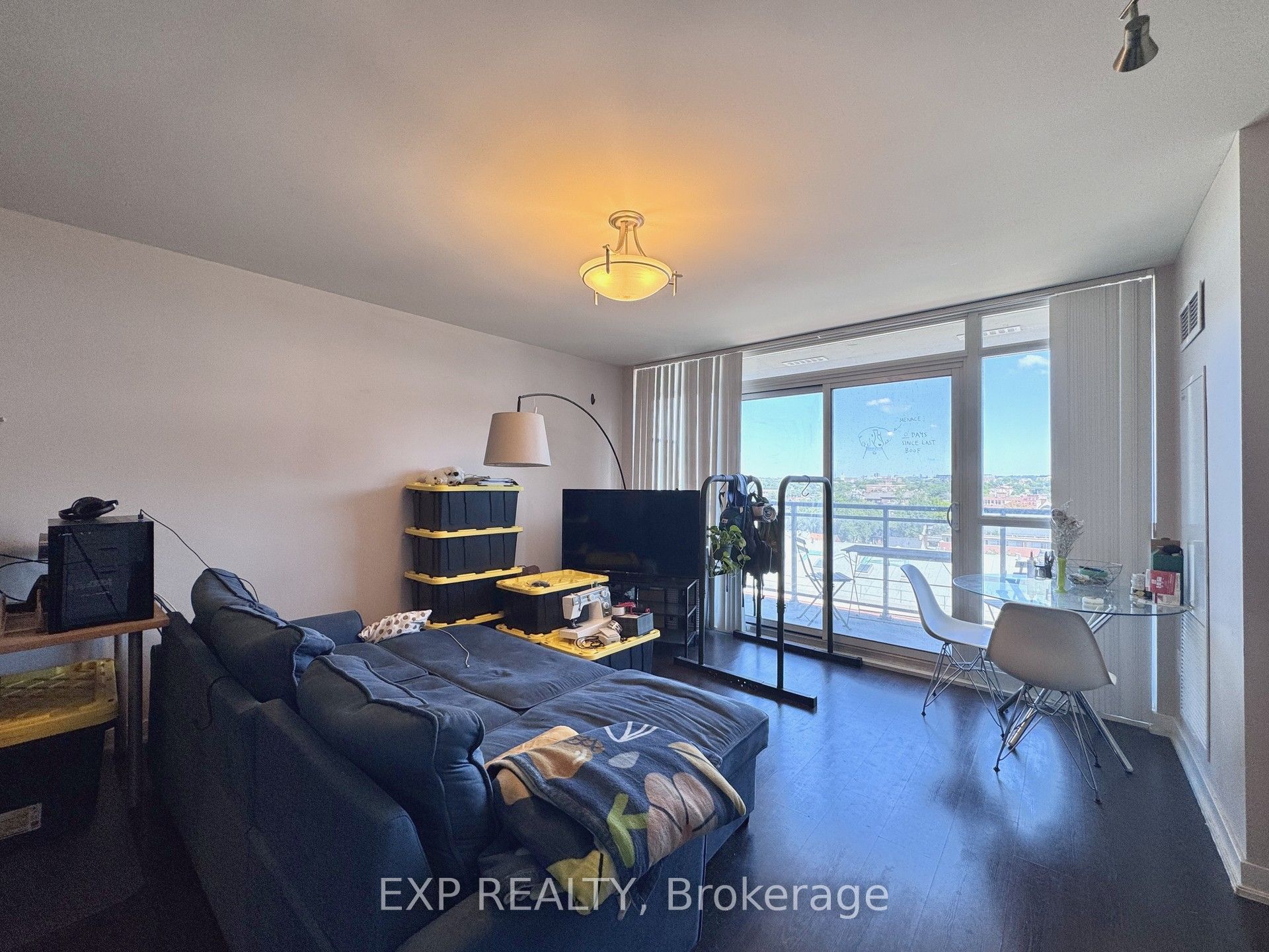 78 Tecumseth Street 910, Toronto, ON M5V 0A9 photo 2