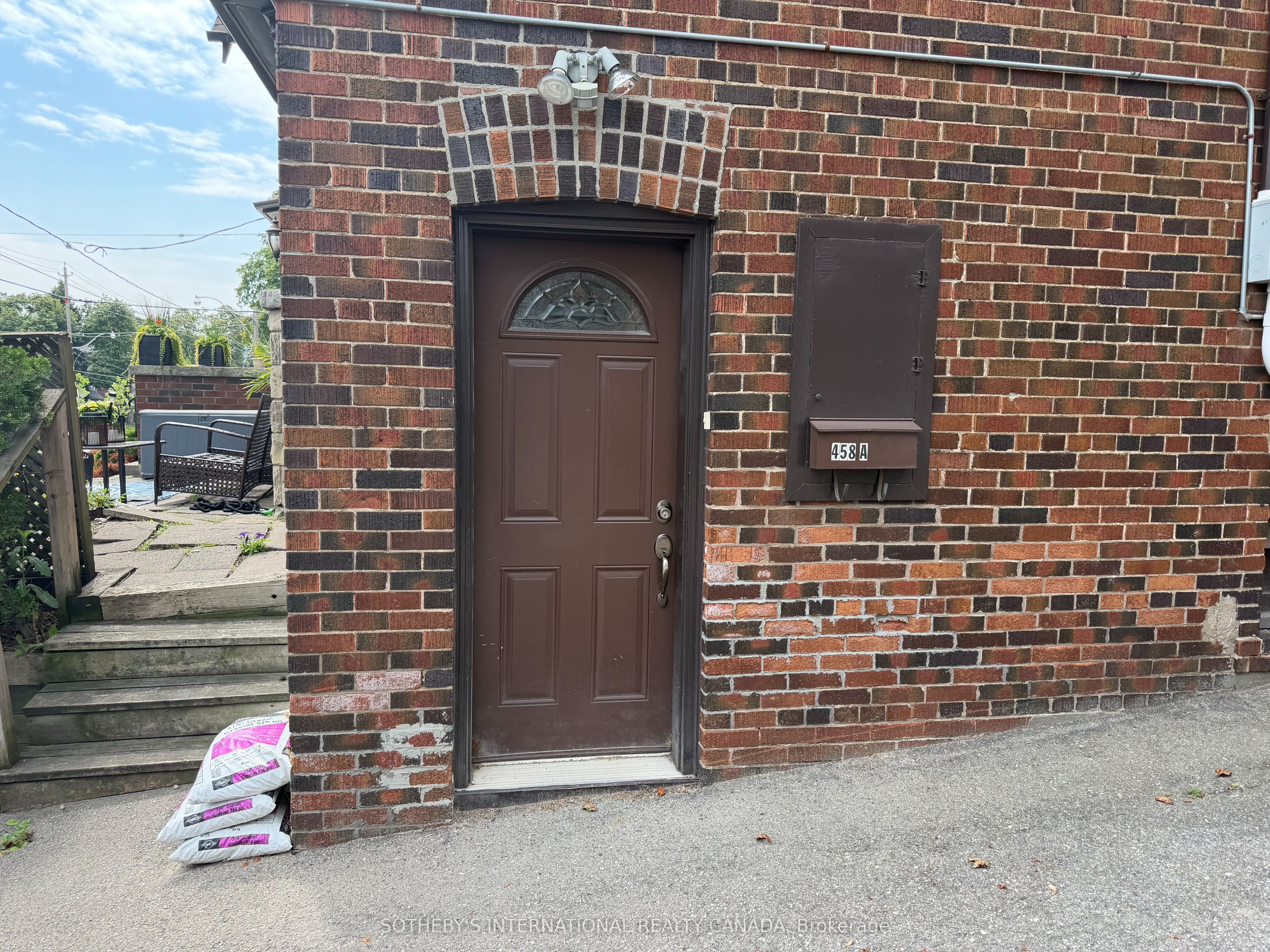 458A Oriole Parkway Lower, Toronto, ON M5P 2H8 photo 2