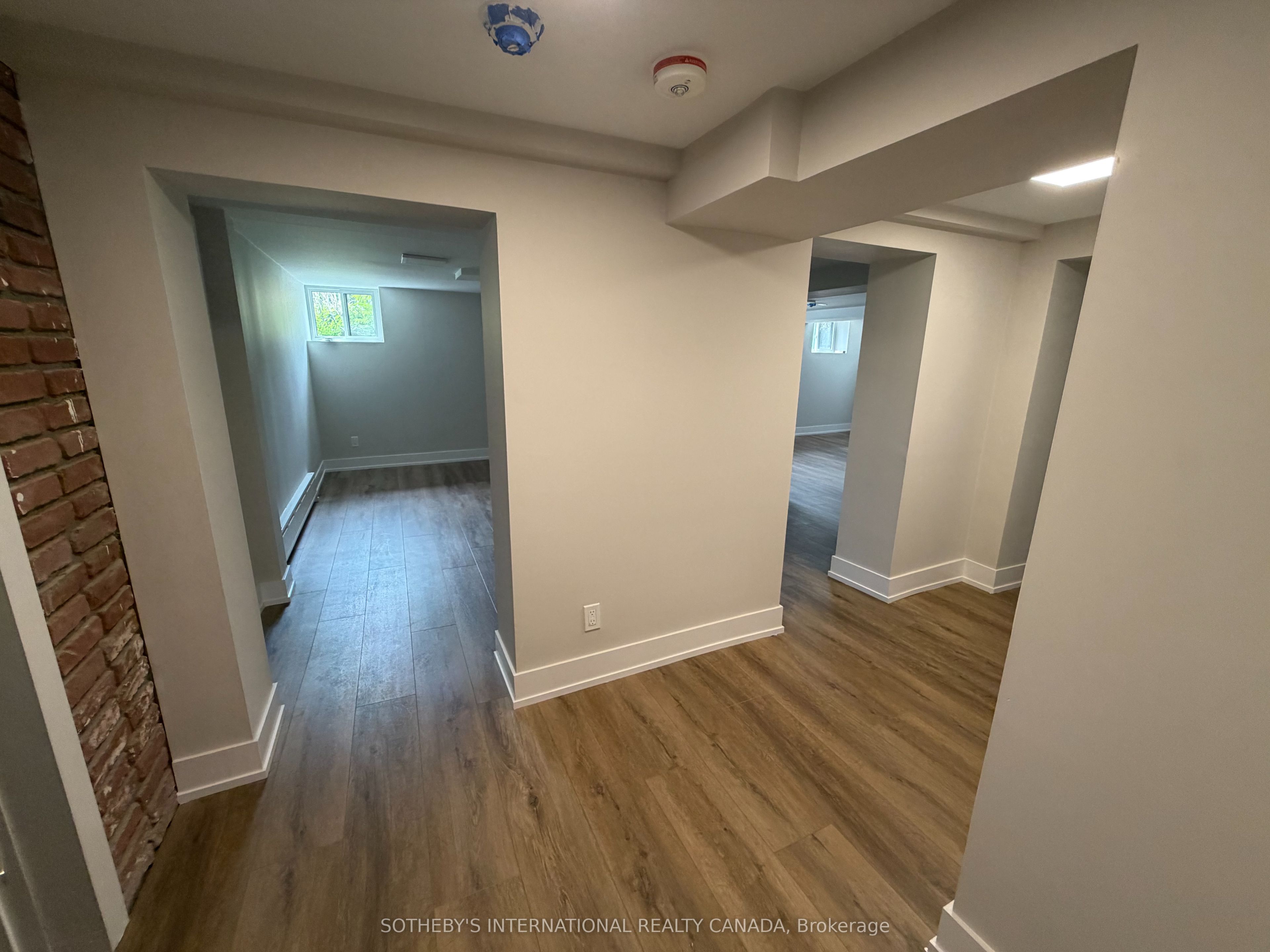 458A Oriole Parkway Lower, Toronto, ON M5P 2H8 photo 3