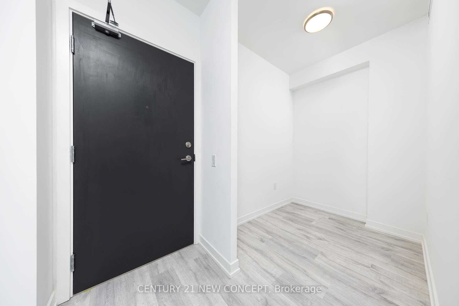 8 Olympic Garden Drive S417, Toronto, ON M2M 0B9 photo 2