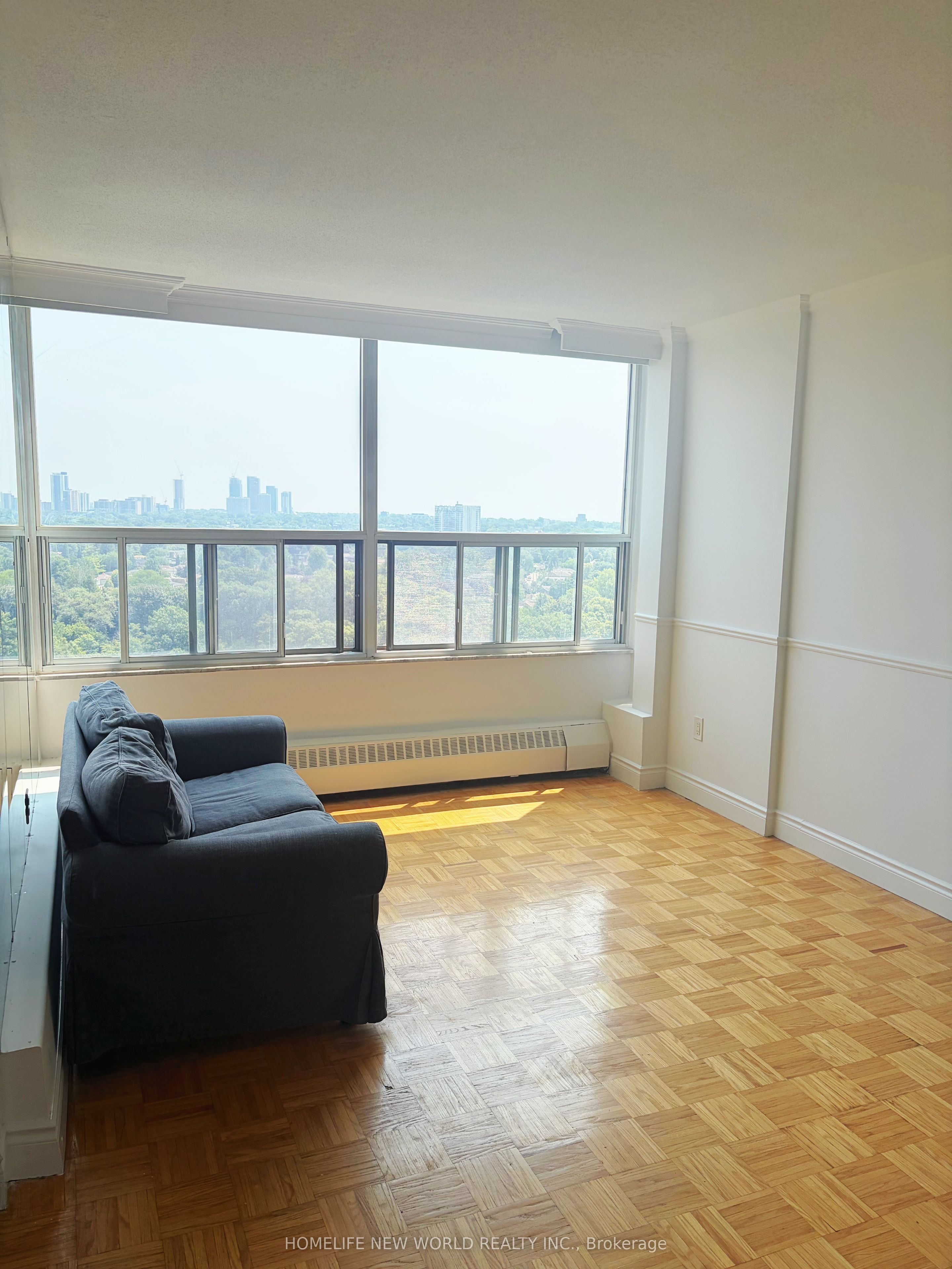 15 Vicora Link Way 1802, Toronto, ON M3C 1A9 photo 2