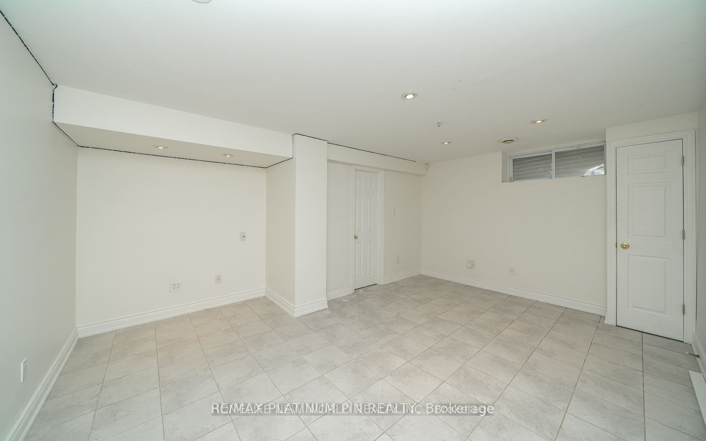 61 Snowcrest Crescent Bsmt, Toronto, ON M2K 2K9 photo 4