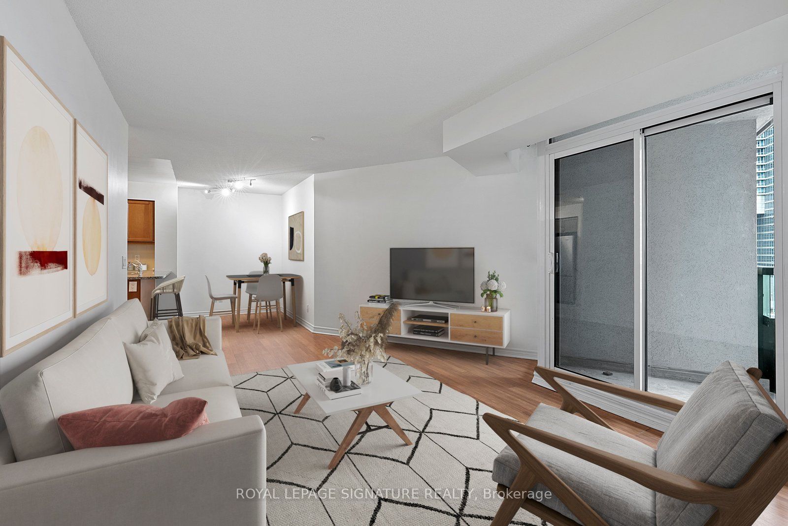 19 Grand Trunk Crescent 801, Toronto, ON M5J 3A3 photo 3