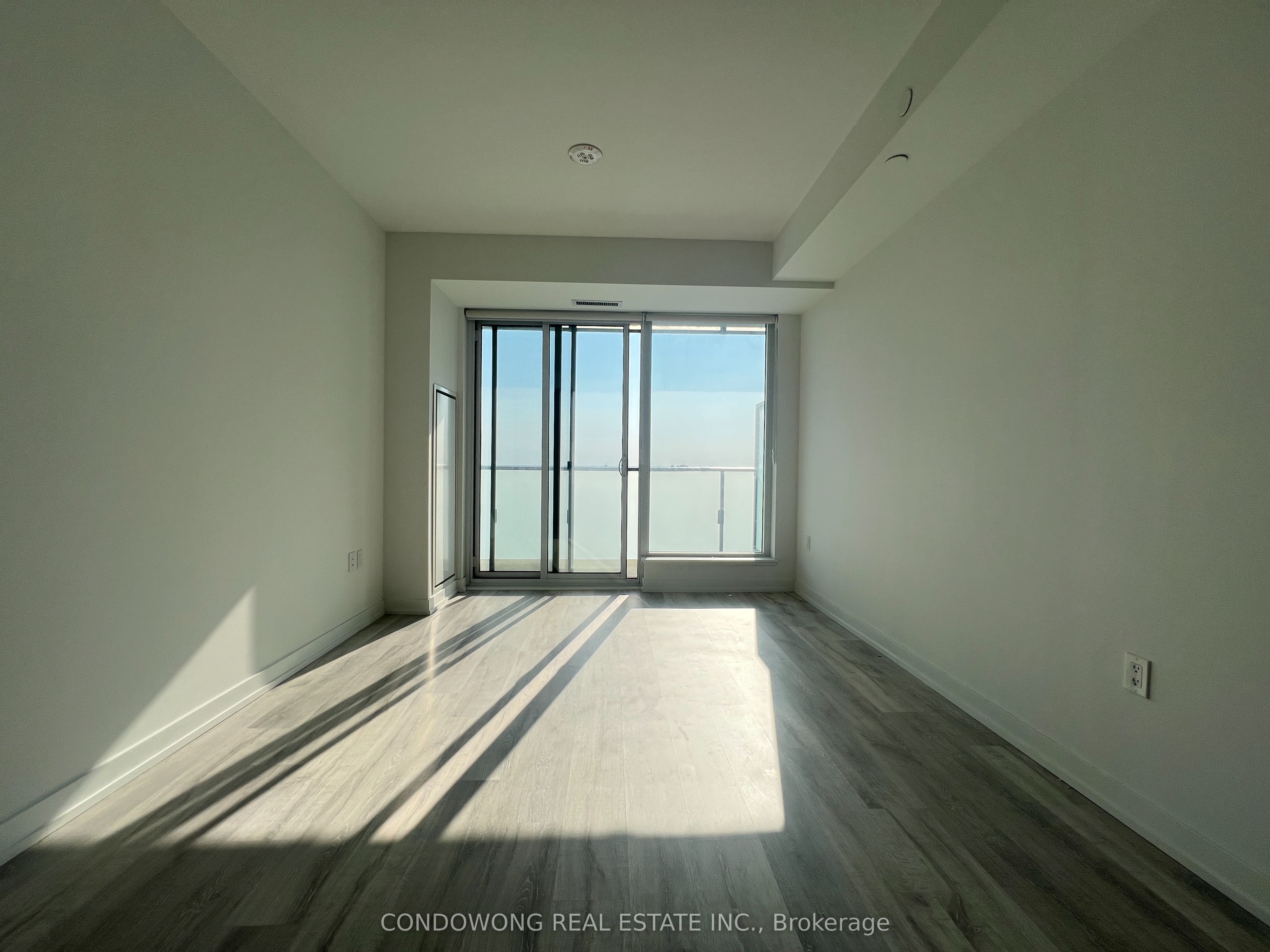 8 Olympic Garden Drive S2407, Toronto, ON M2M 0B9 photo 3