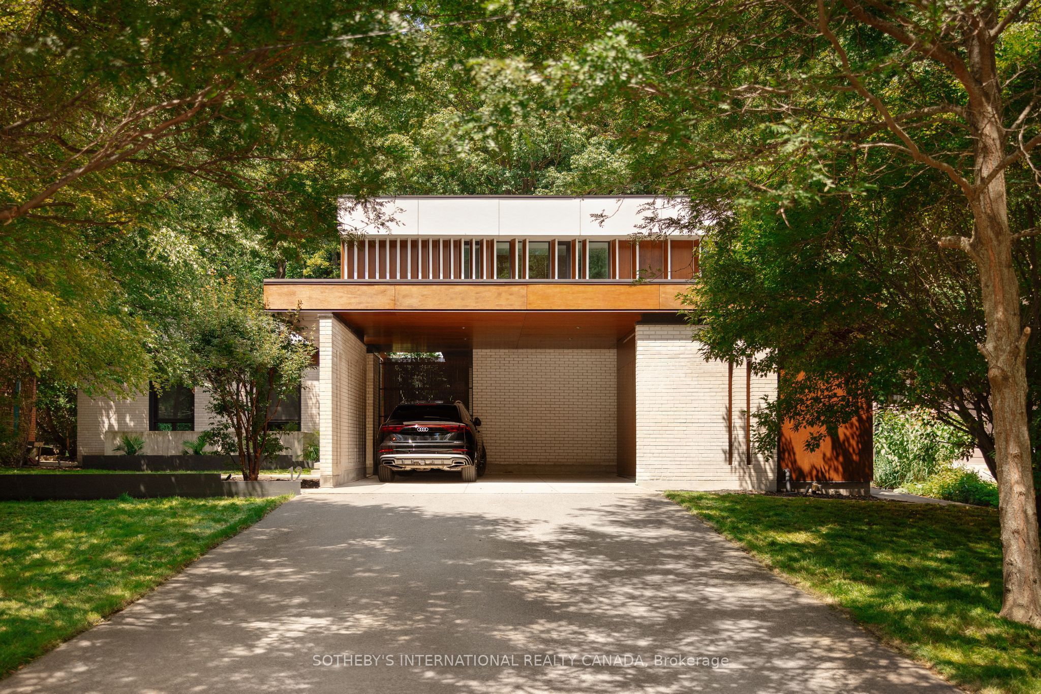 12 York Valley Crescent, Toronto, ON M2P 1A7 photo 2