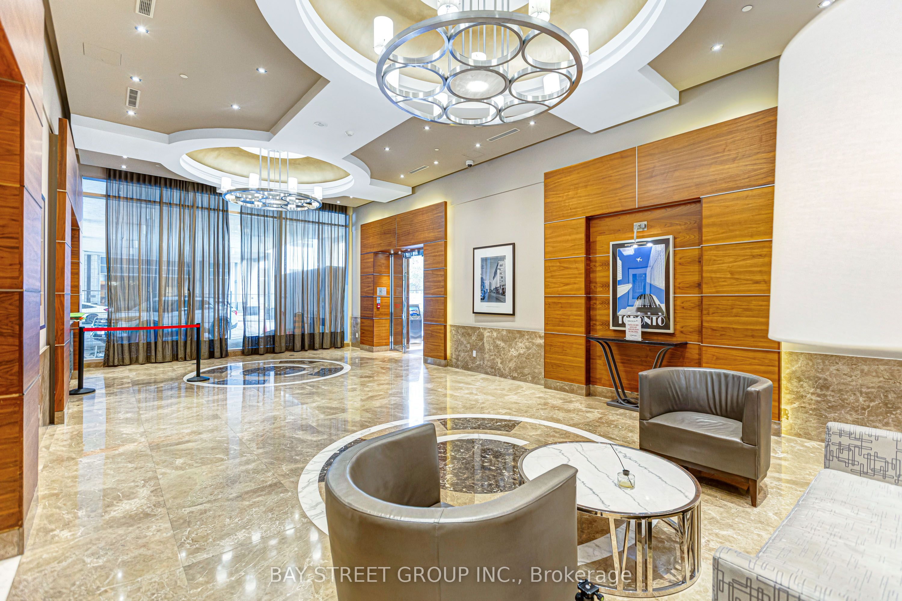763 Bay Street 4105, Toronto, ON M5G 2R3 photo 2