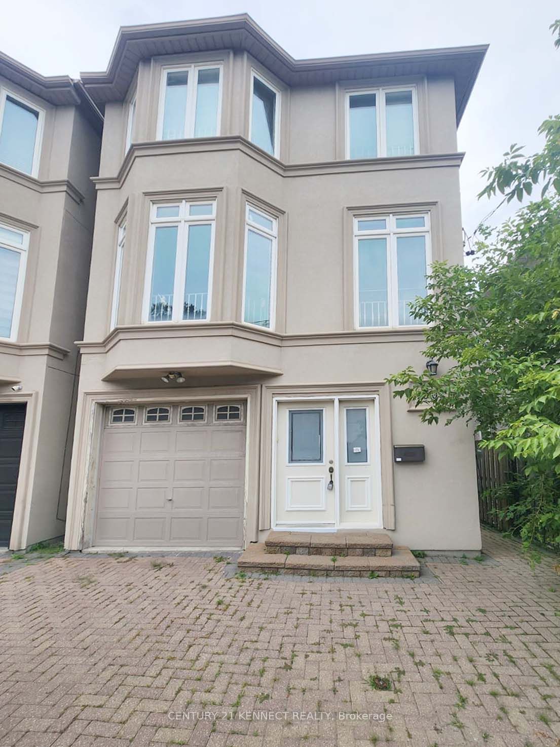 150B Finch Avenue E, Toronto, ON M2N 4R7