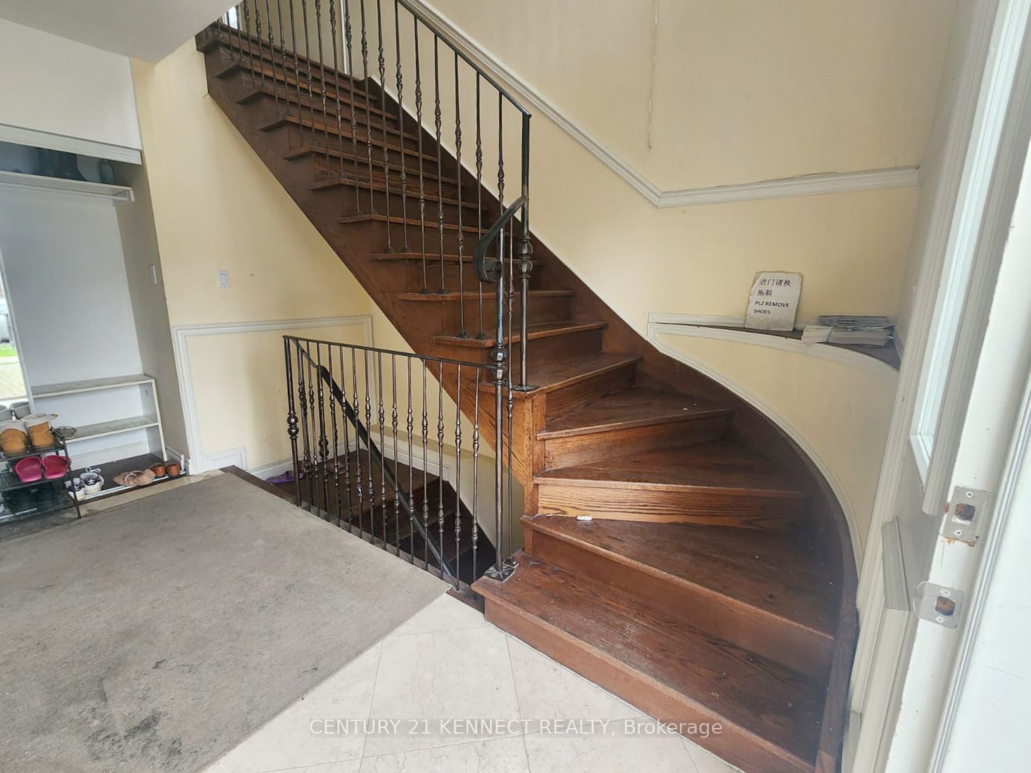 150B Finch Avenue E, Toronto, ON M2N 4R7 photo 2