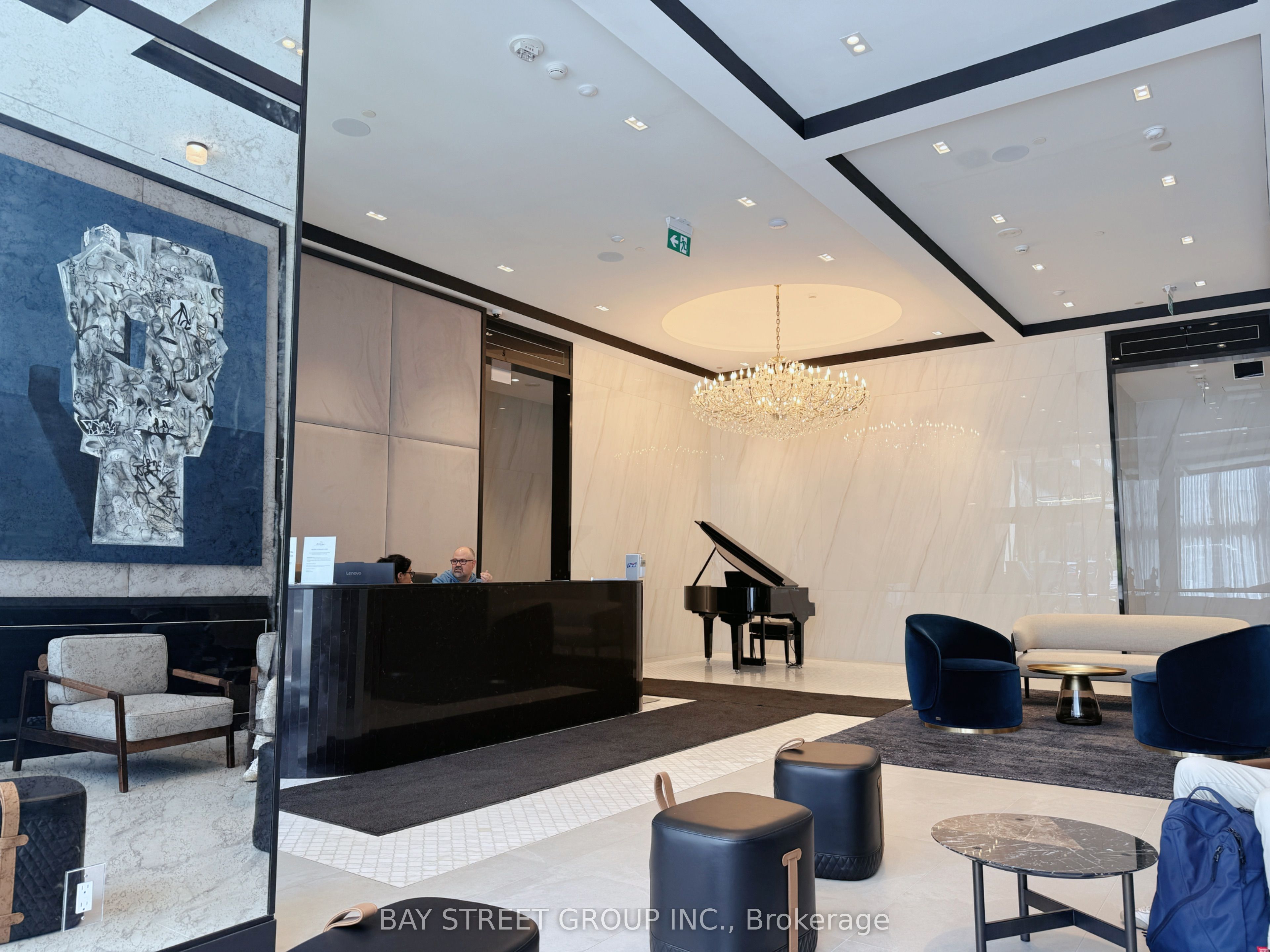 8 Wellesley Street W 4012, Toronto, ON M4Y 0J5 photo 2
