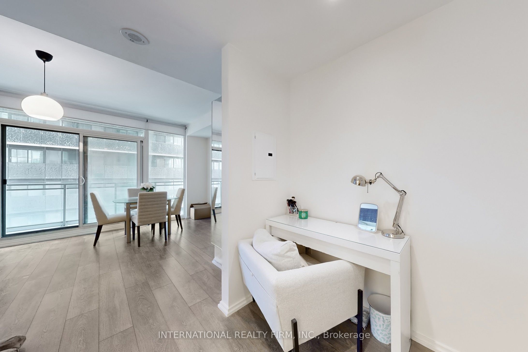 45 Charles Street E 2911, Toronto, ON M4Y 0B8 photo 5