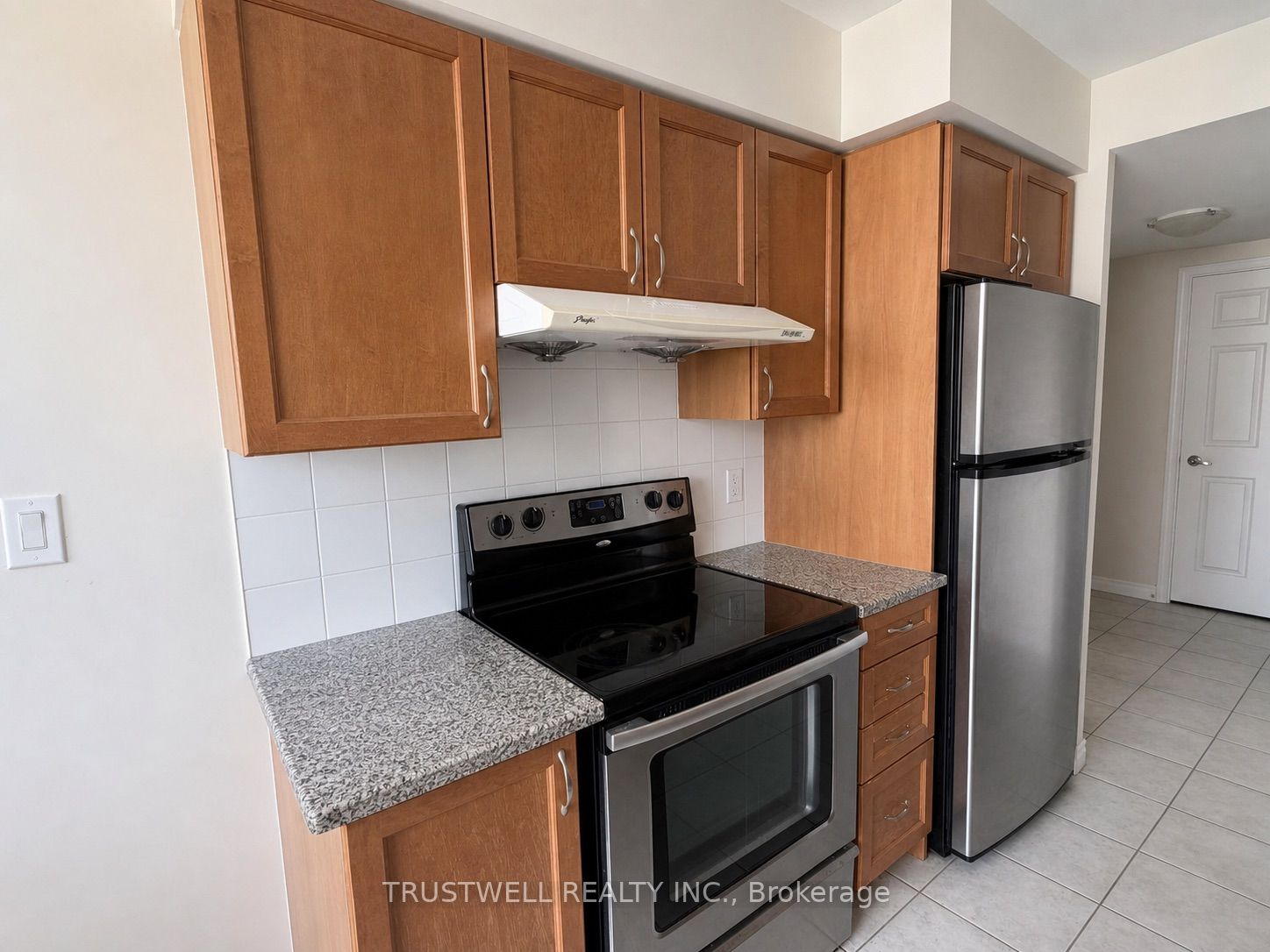 35 Hollywood Avenue 2120, Toronto, ON M2N 0A9 photo 3