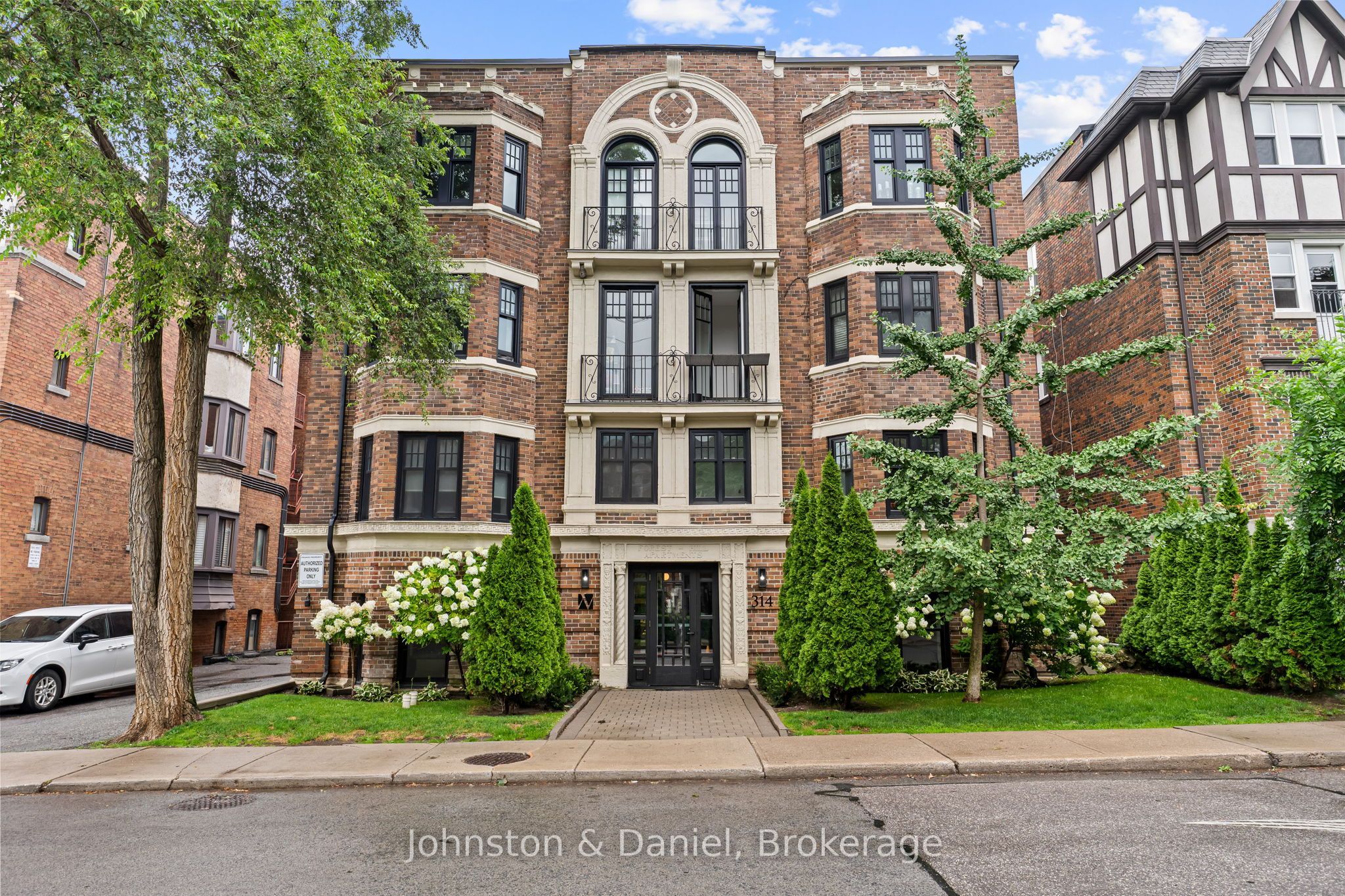 314 Lonsdale Road 4, Toronto, ON M4V 1X4 photo 2