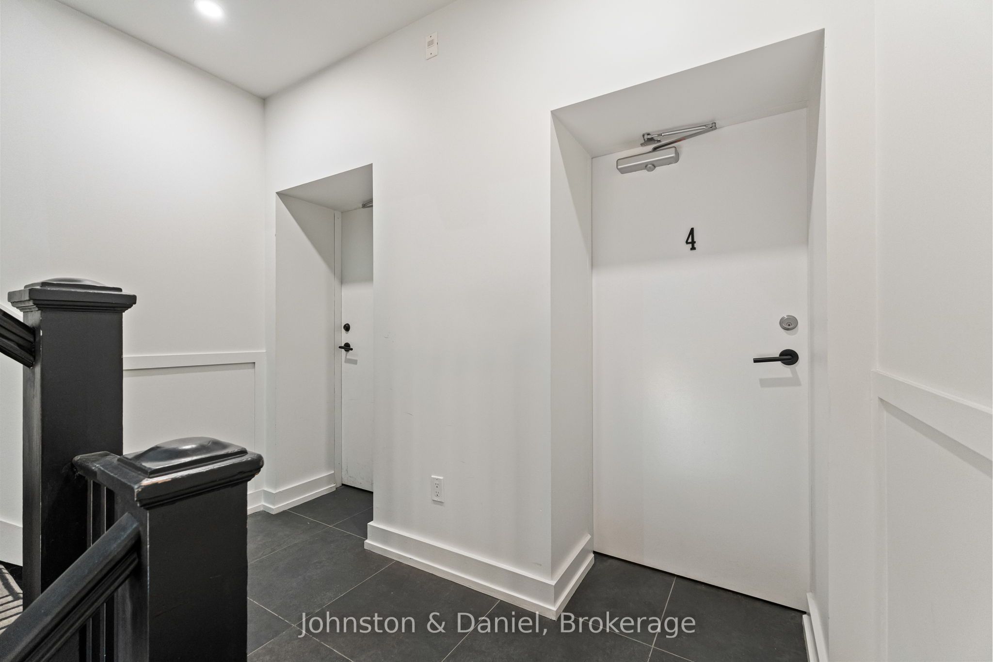 314 Lonsdale Road 4, Toronto, ON M4V 1X4 photo 4