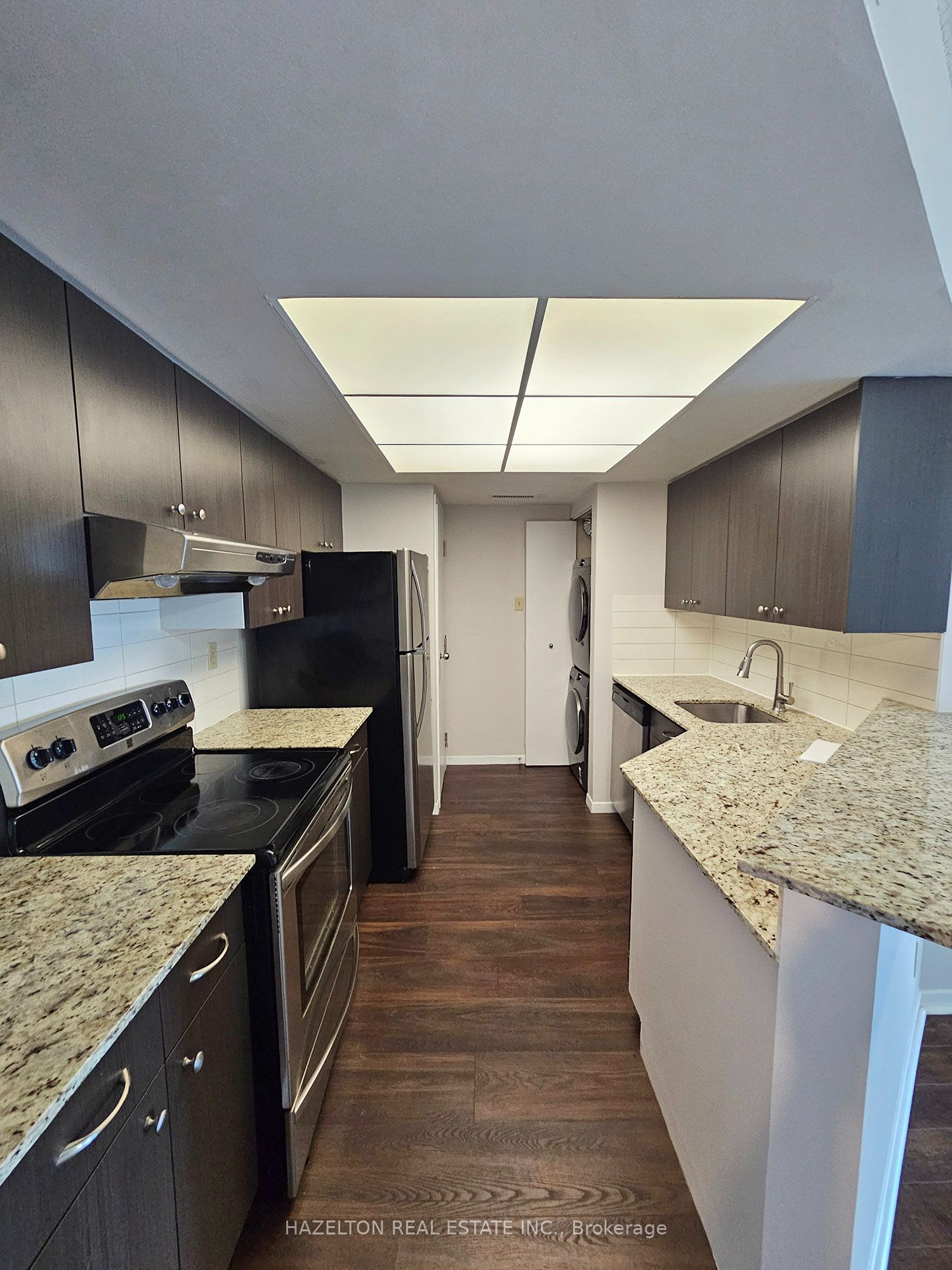 1001 Bay Street 2305, Toronto, ON M5S 3A6 photo 3