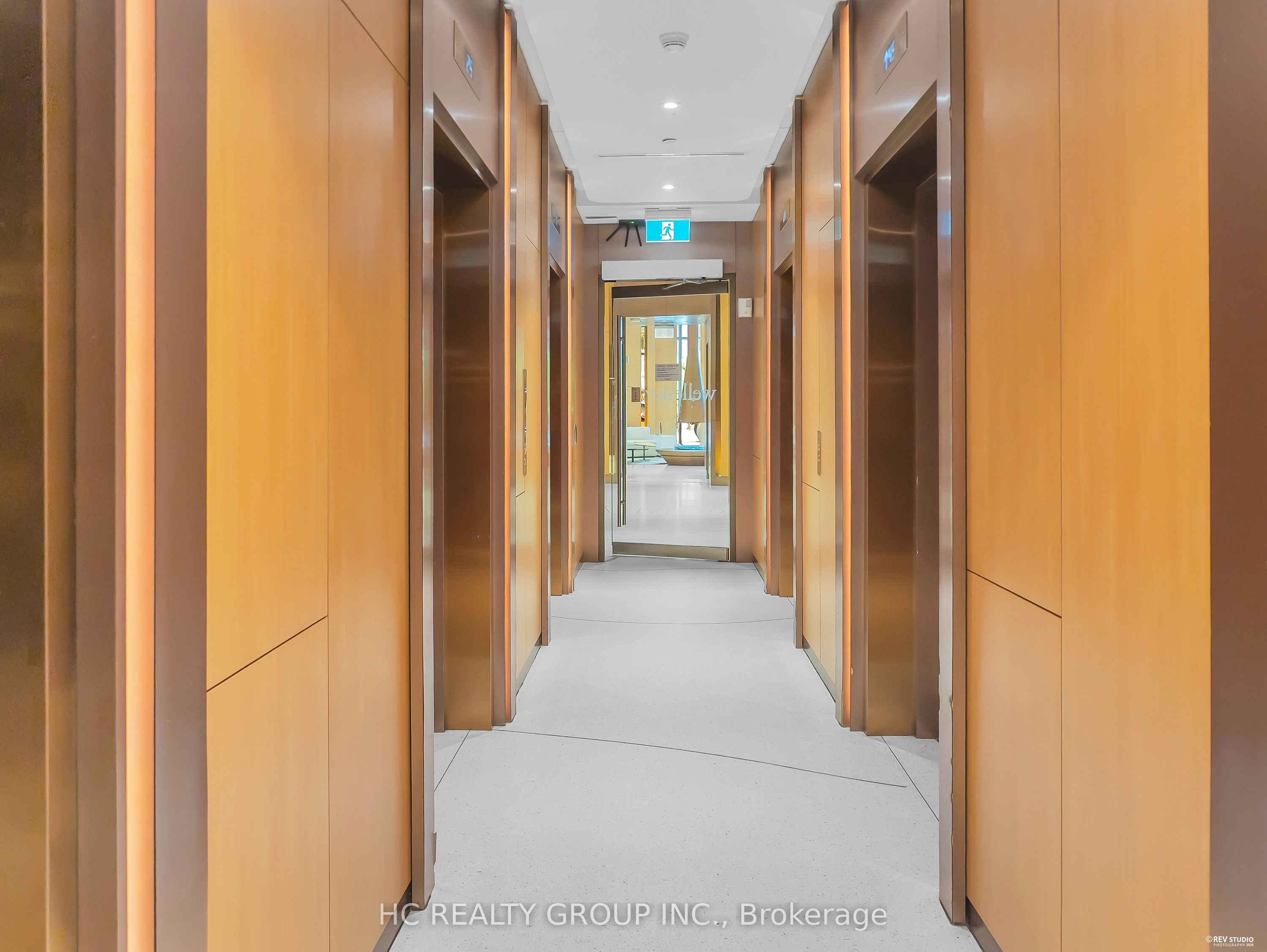 11 Wellesley Street W 3408, Toronto, ON M4Y 0G4 photo 4