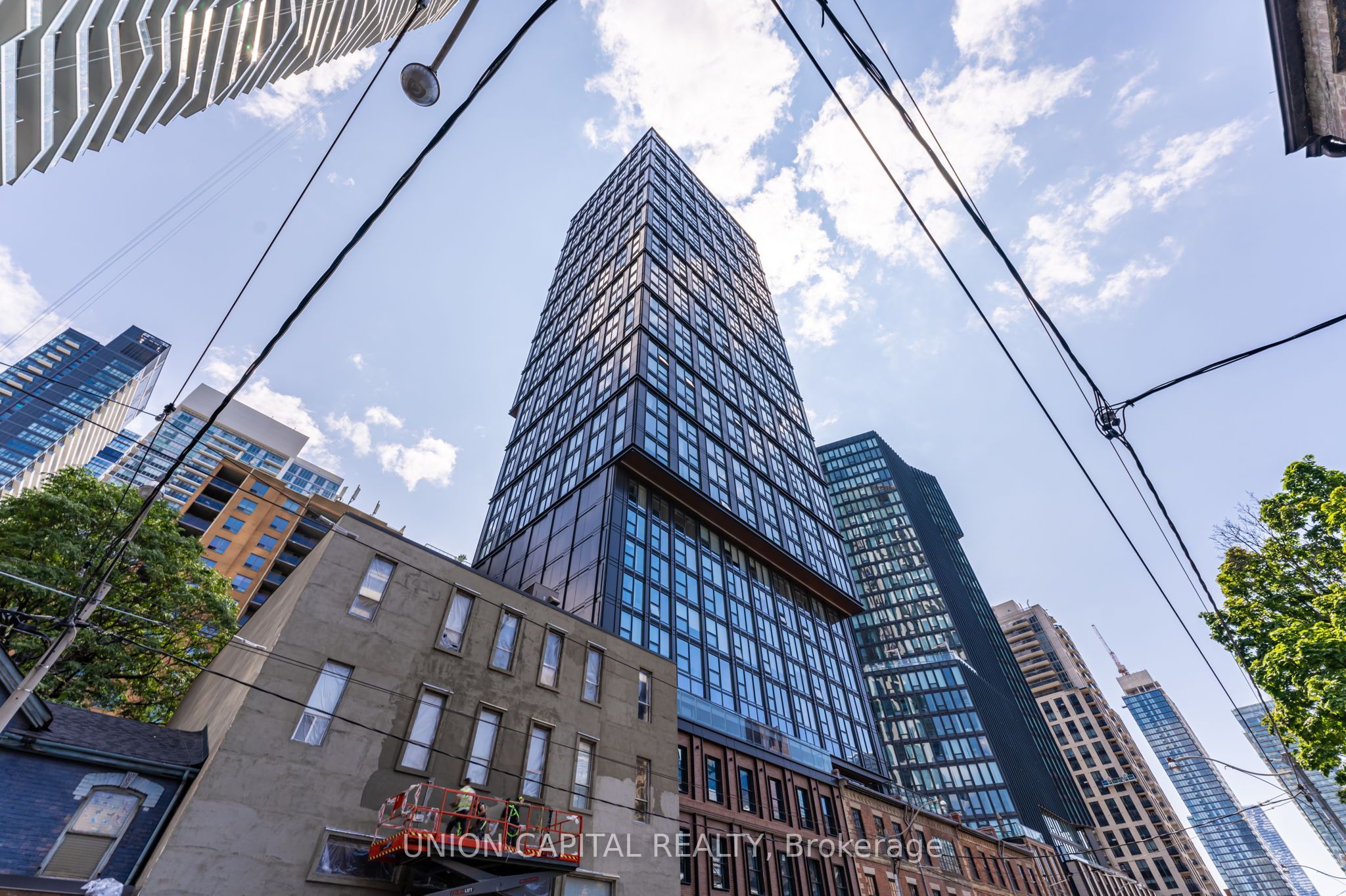 82 Dalhousie Street 3502, Toronto, ON M5B 0C5