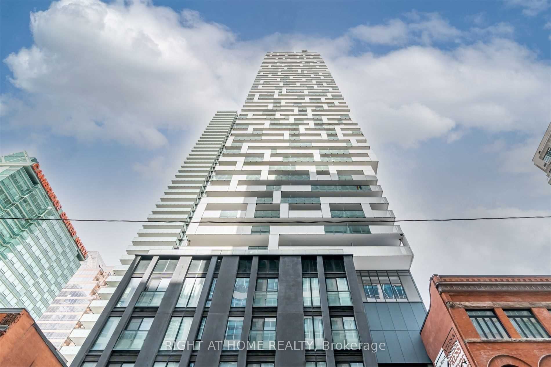 20 Lombard Street S 3803, Toronto, ON M5C 0A7