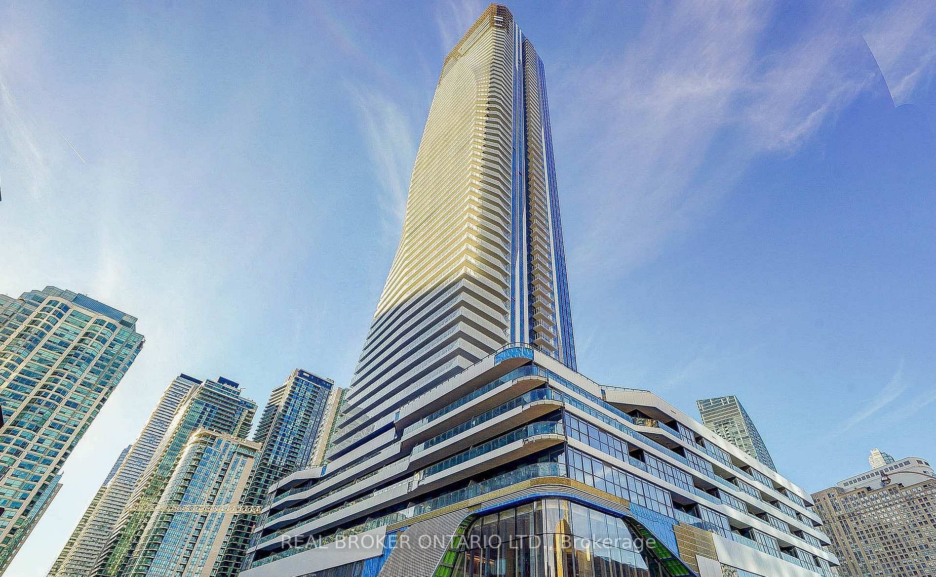 28 Freeland Street 1108, Toronto, ON M5E 0E3
