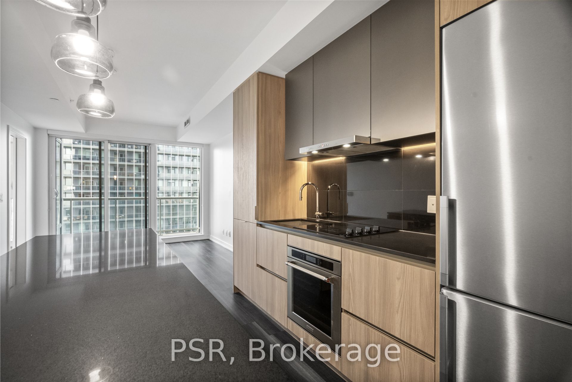 11 Ordnance Street 1611, Toronto, ON M6K 0H4 photo 3