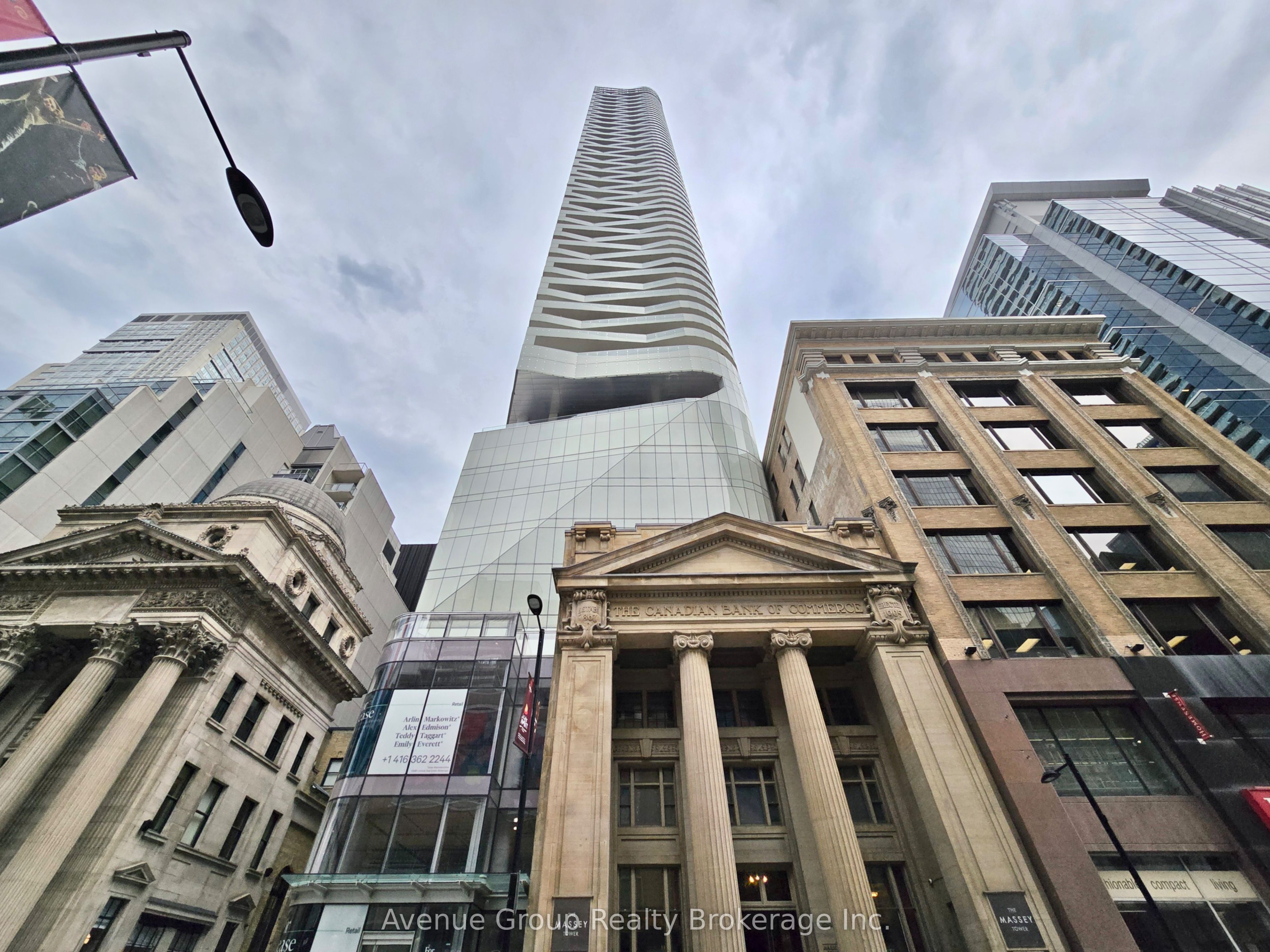 197 Yonge Street 5713, Toronto, ON M5B 0C1 photo 4