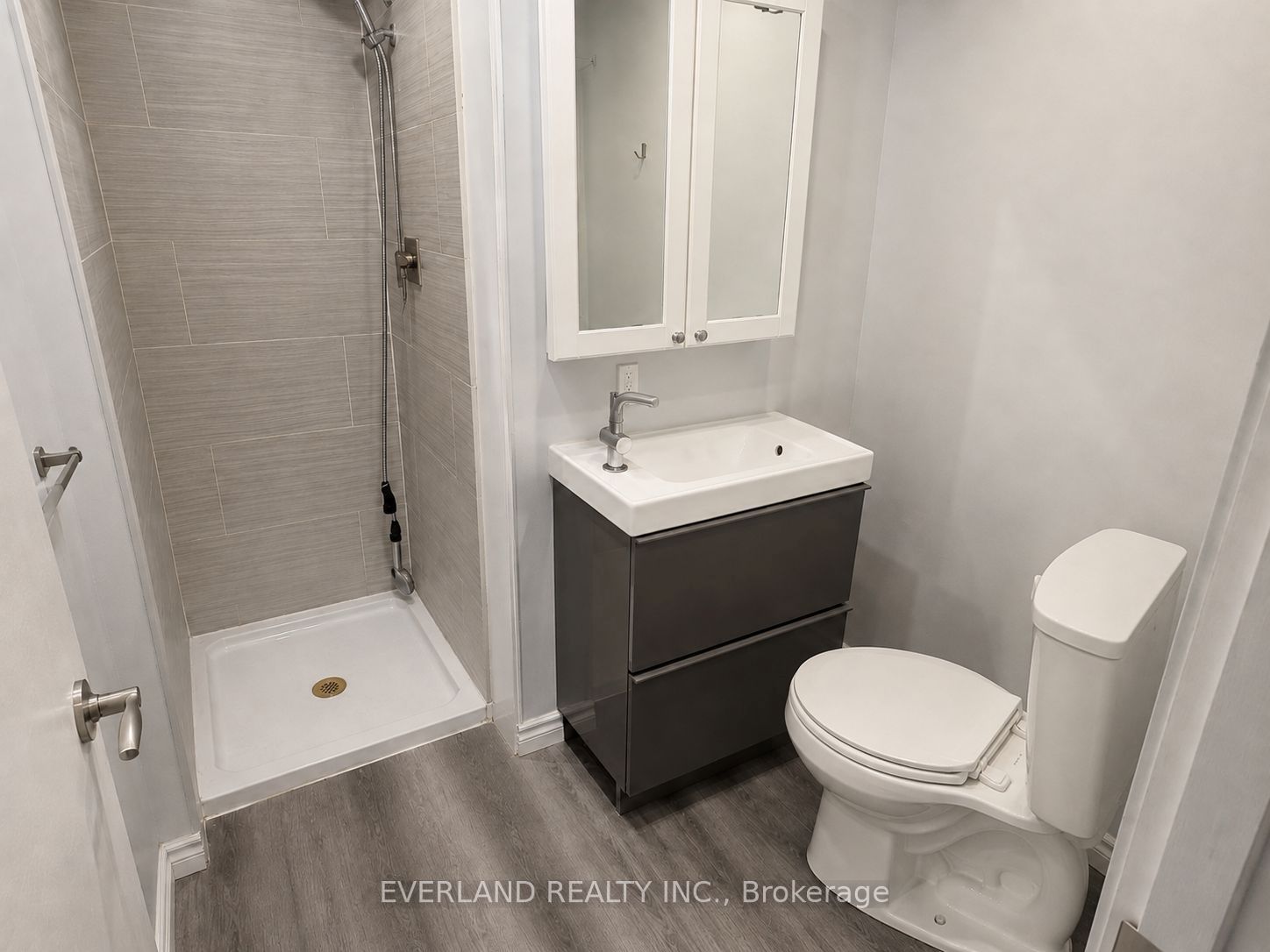 850 Bathurst Street 201, Toronto, ON M5R 3G1 photo 4