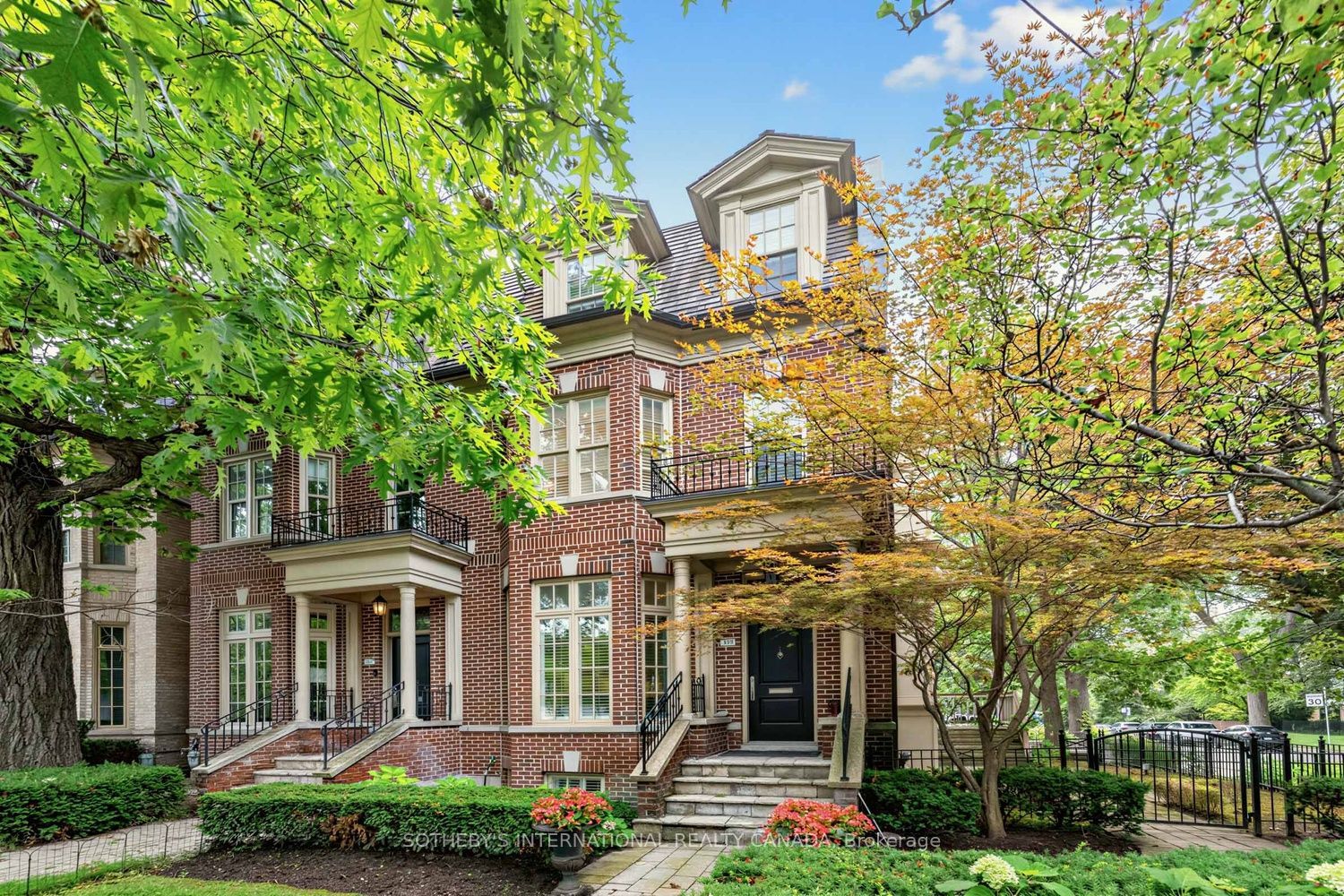 109 Lonsdale Road, Toronto, ON M4V 1W4