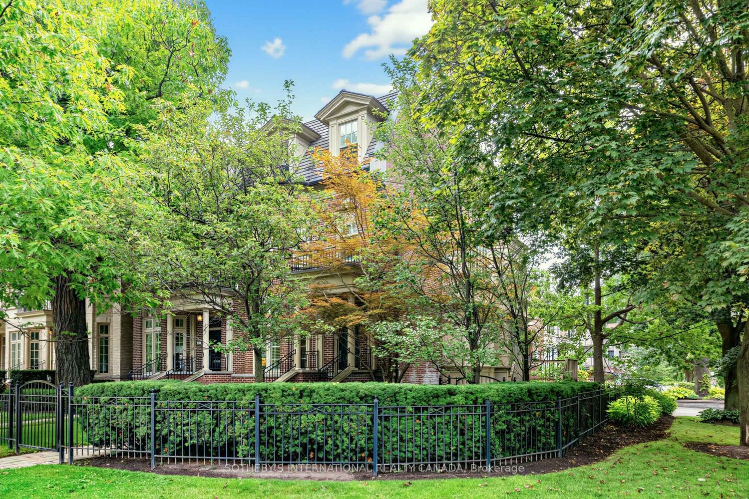 109 Lonsdale Road, Toronto, ON M4V 1W4 photo 2