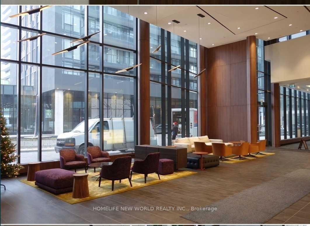 70 Queens Wharf Road 1515, Toronto, ON M5V 0J2 photo 2