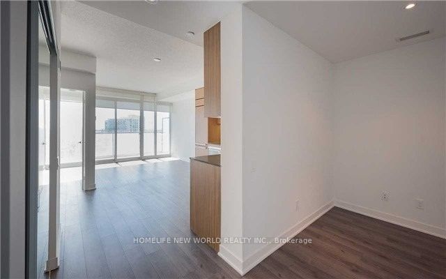70 Queens Wharf Road 1515, Toronto, ON M5V 0J2 photo 5