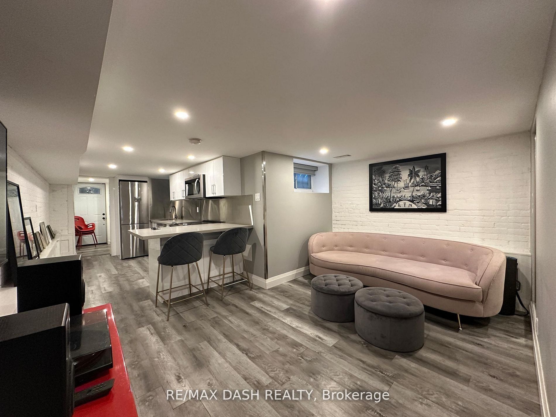 725 Palmerston Avenue W BSMT, Toronto, ON M6G 2P6 photo 3