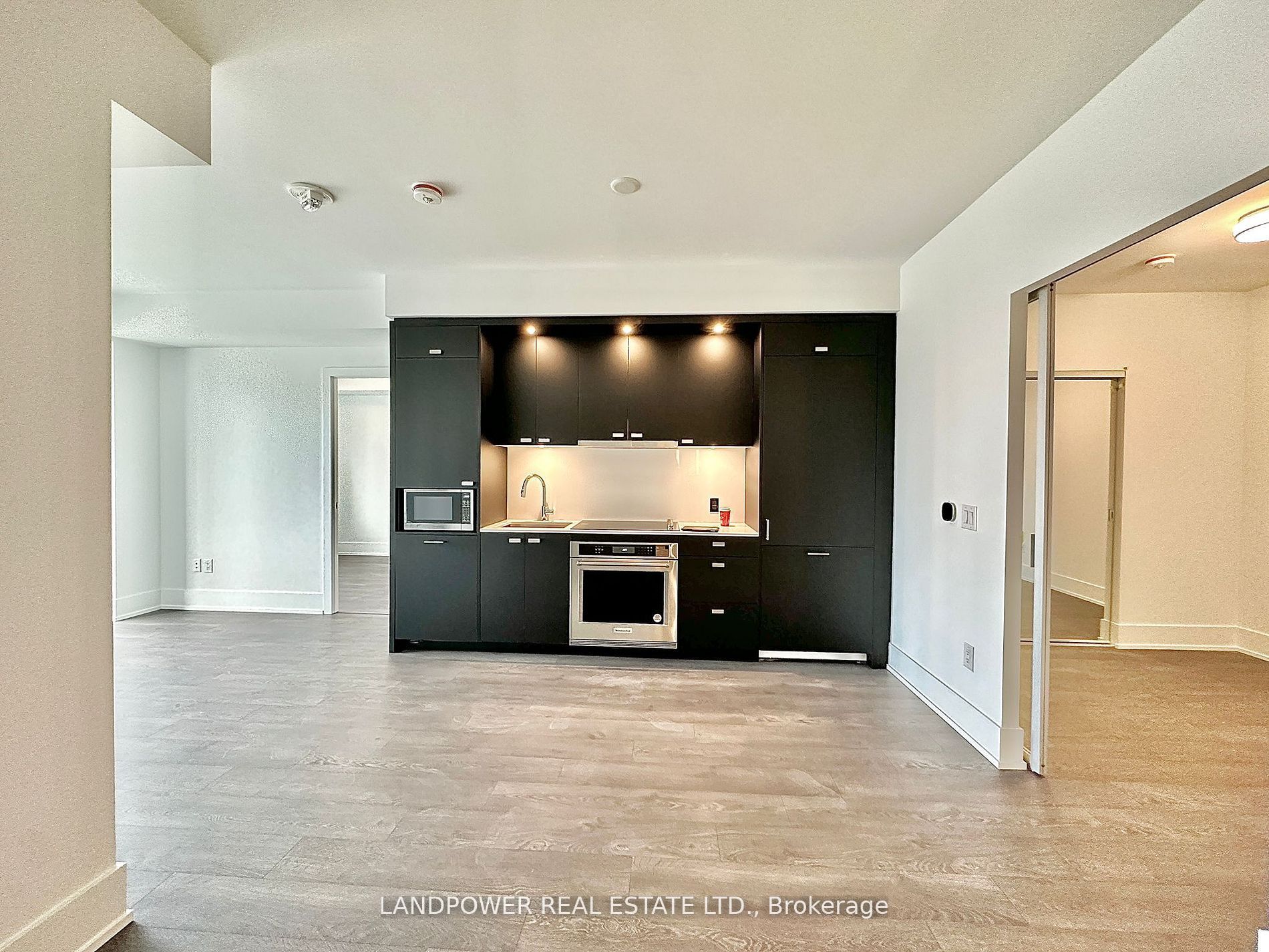 480 Front Street W 1203, Toronto, ON M5V 0V6