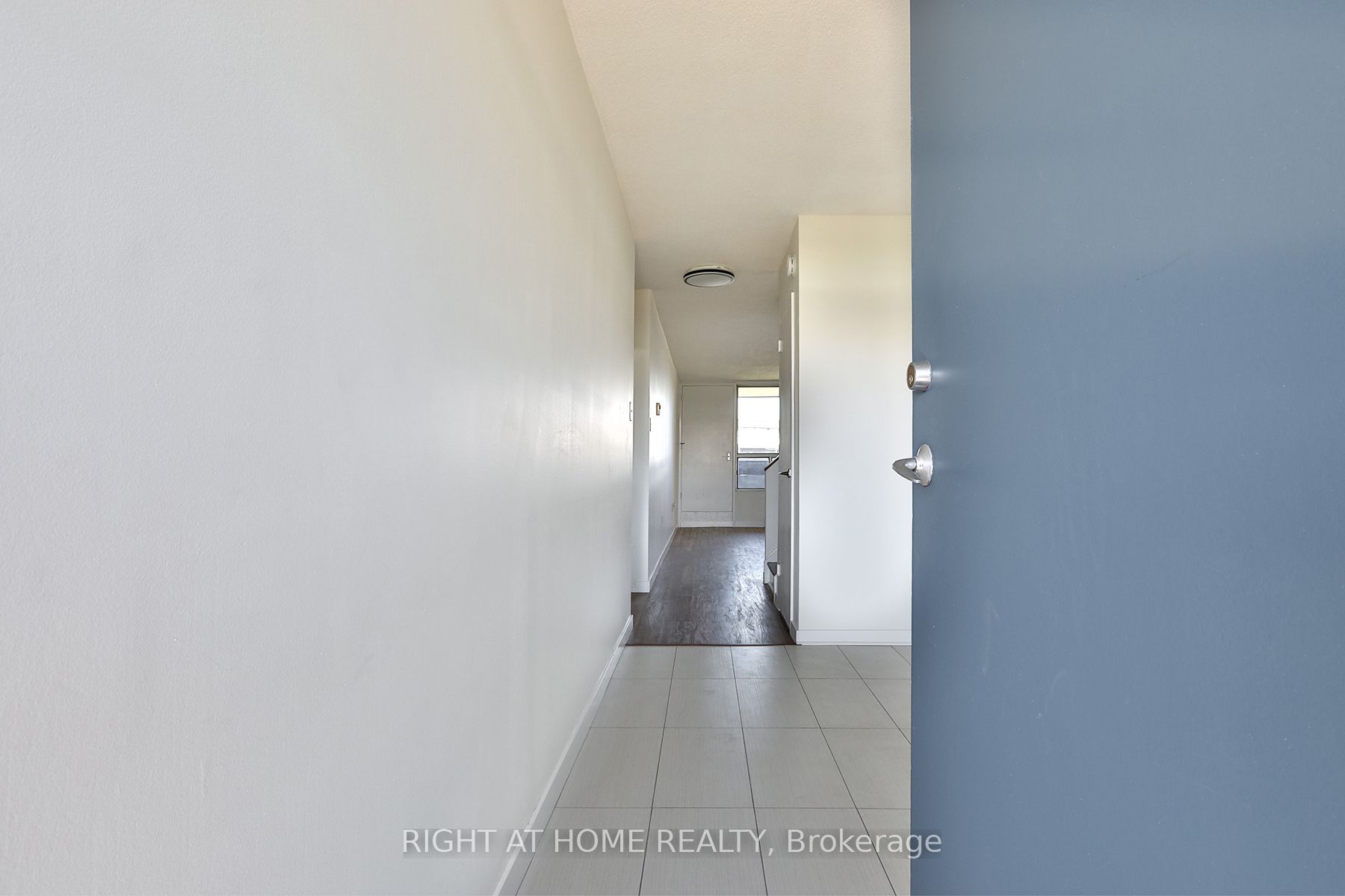 35 Sunny Glenway 302, Toronto, ON M3C 2Z5 photo 3