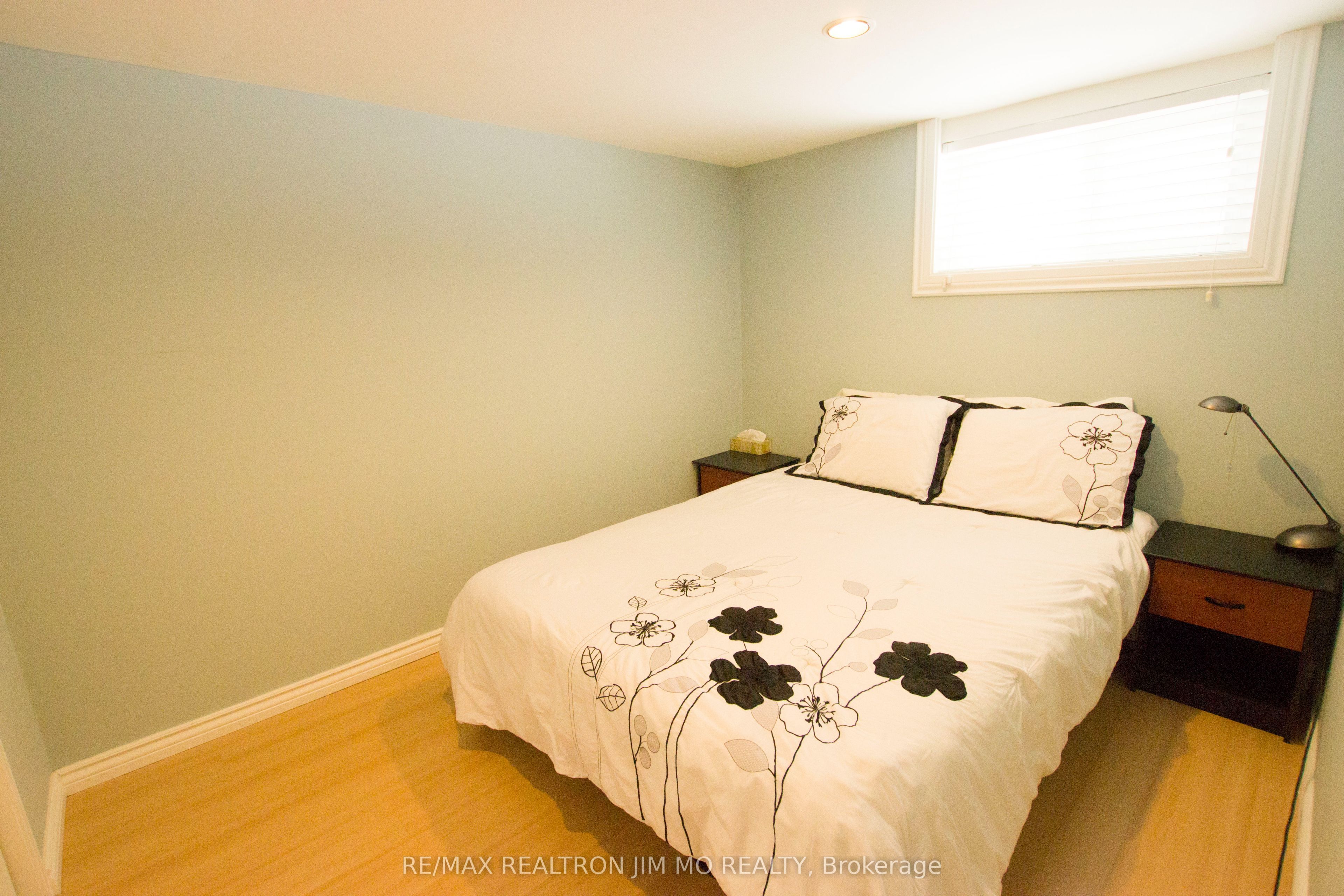 192 Maxome Avenue, Toronto, ON M2M 3L2 photo 5