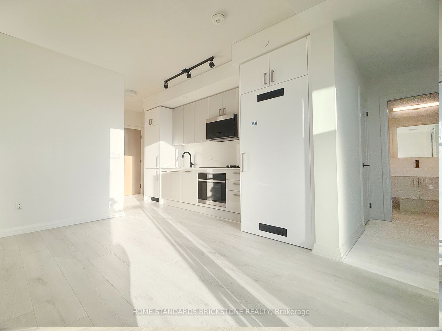280 Dundas Street, Toronto, ON M5T 0E3 photo 2