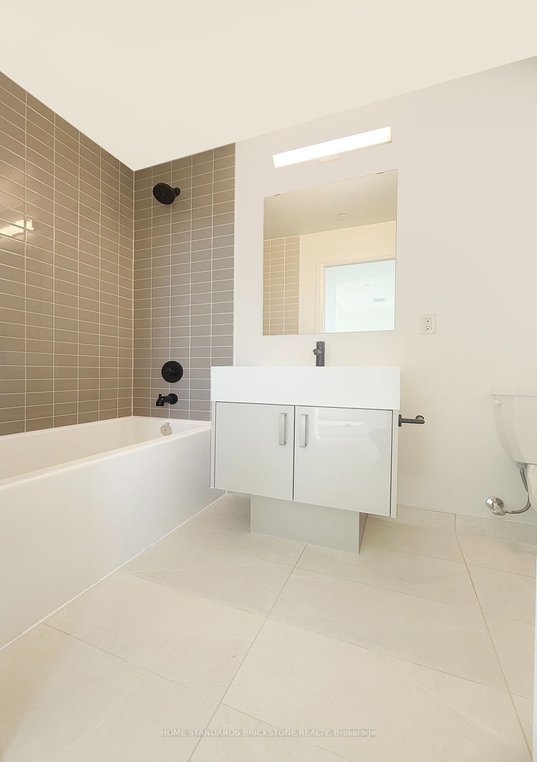 280 Dundas Street, Toronto, ON M5T 0E3 photo 4