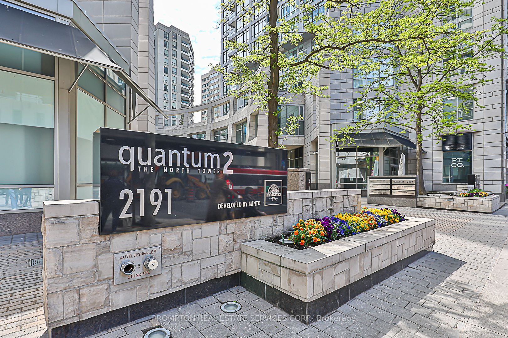 2191 YONGE Street 2905, Toronto, ON M4S 3H8 photo 2